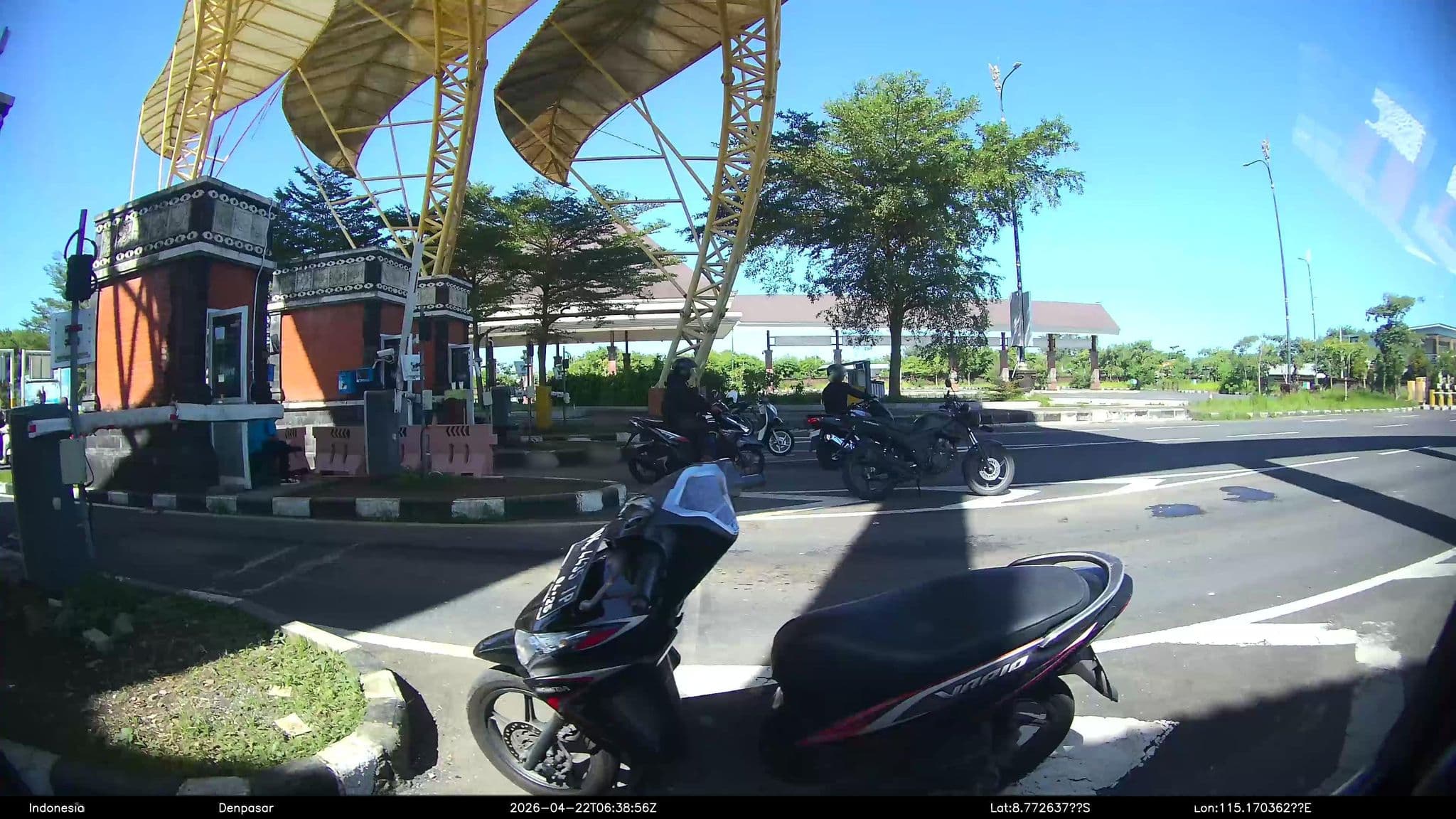 Street view near Ahimsa Beach Villa Bali, Jimbaran — © Kaart---LEFT (CC BY-SA · Mapillary)