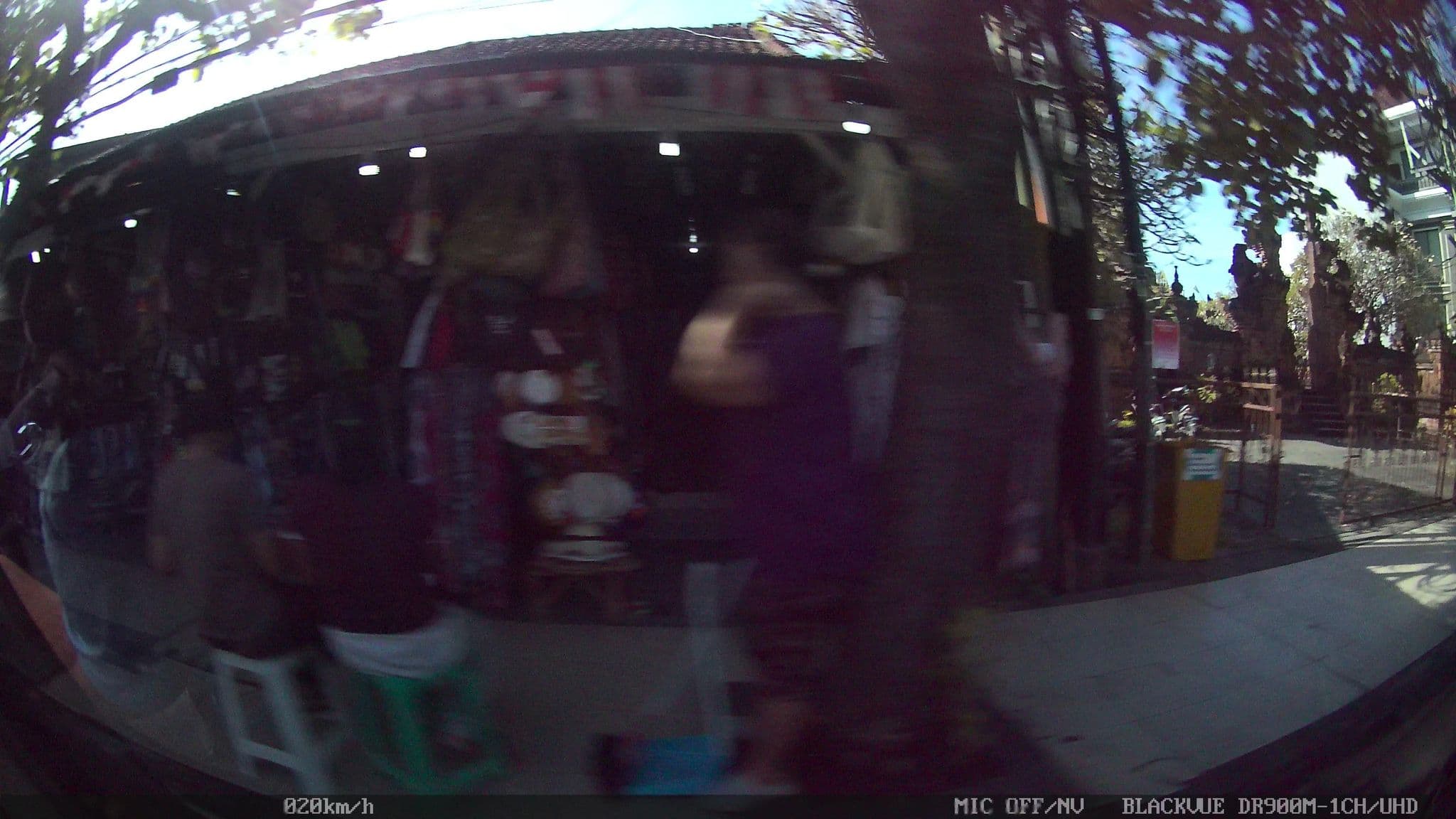 Street view near Airy Kuta Kartika Plaza Singosari 18 Bali, Kuta — © kaart_1 (CC BY-SA · Mapillary)