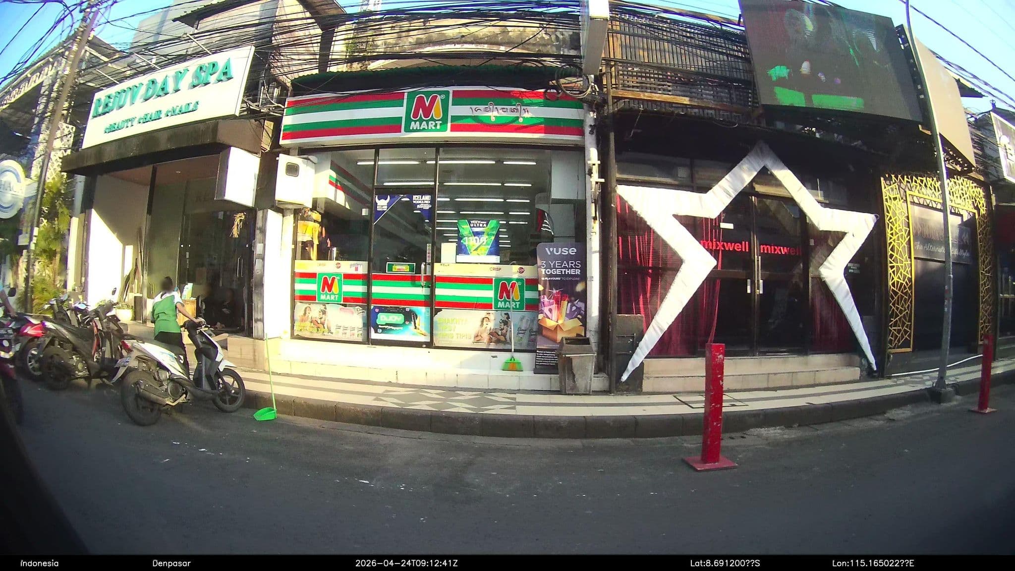 Street view near Hotel Taman Wisata, Legian — © Kaart---RIGHT (CC BY-SA · Mapillary)