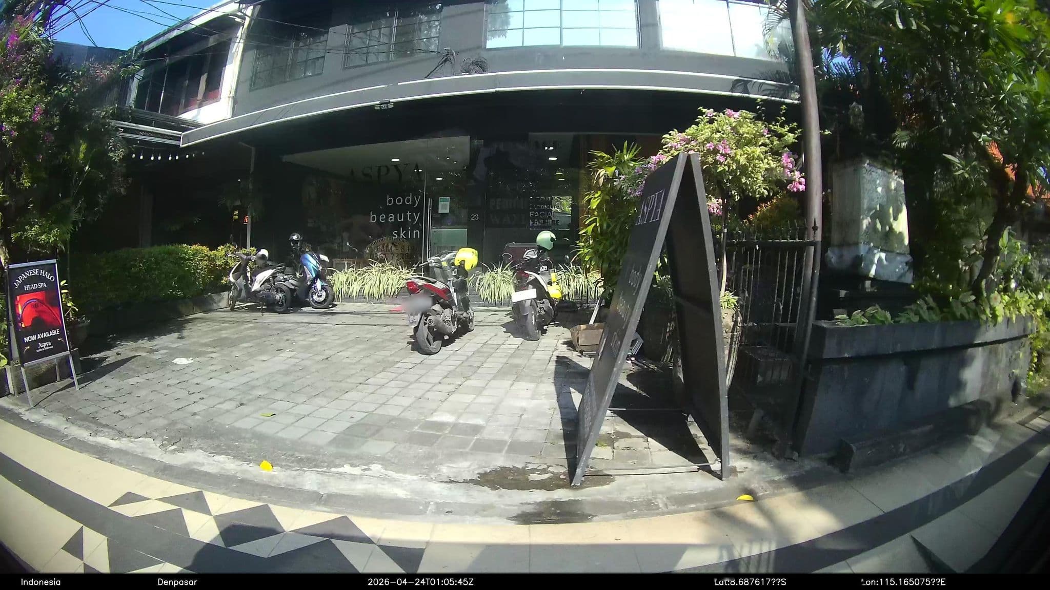 Street view near Villa suar 3&4, Legian — © Kaart---360 (CC BY-SA · Mapillary)