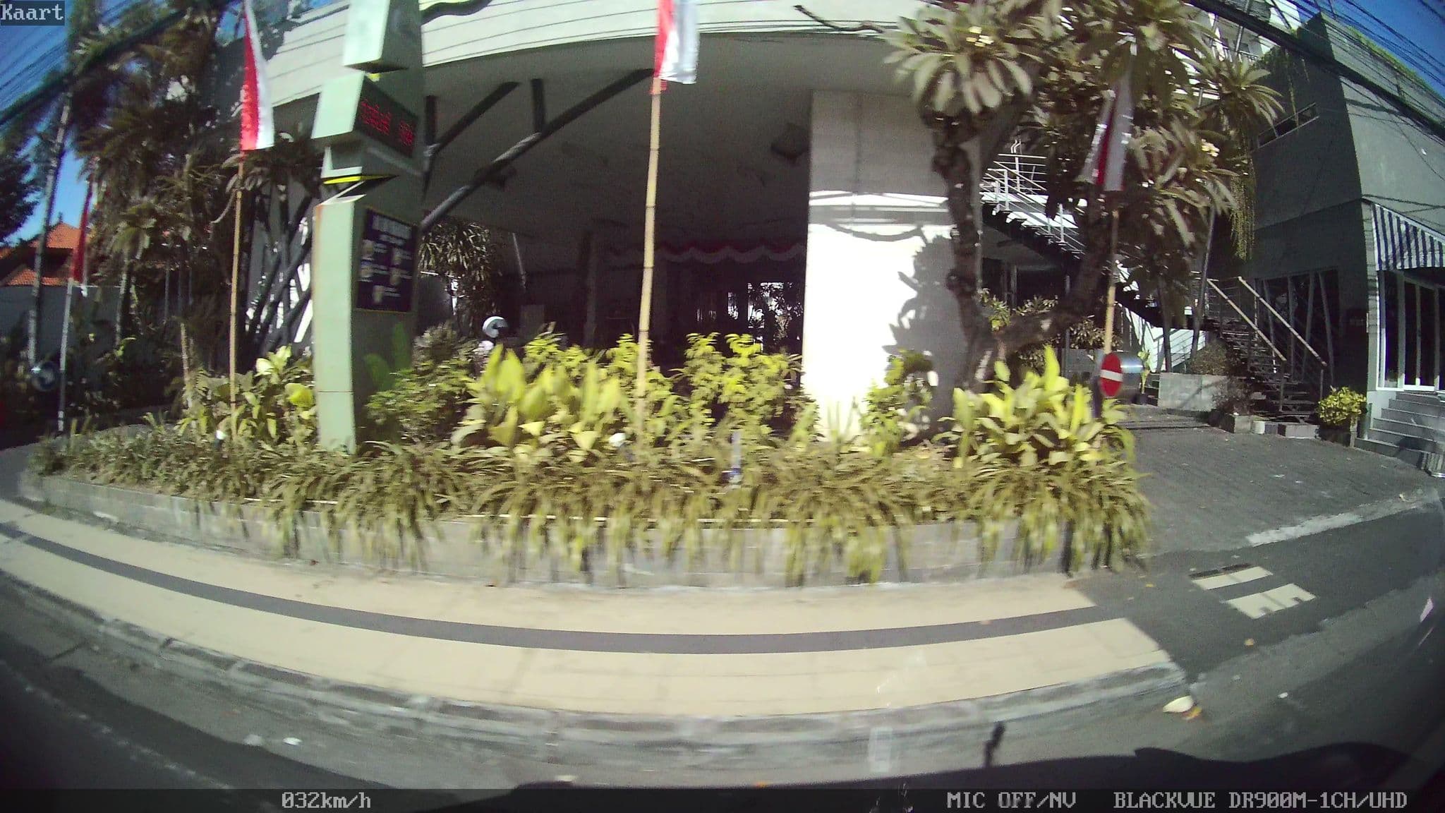 Street view near Eden Hotel's Swimming Pool, Kuta — © kaart_2 (CC BY-SA · Mapillary)