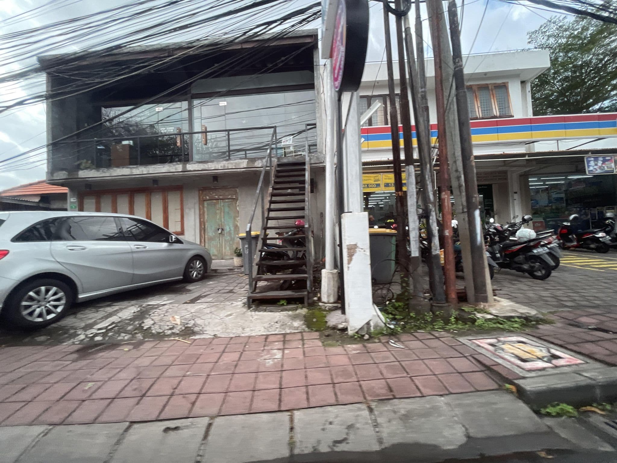 Street view near La Belle Villas, Legian — © filipb (CC BY-SA · Mapillary)