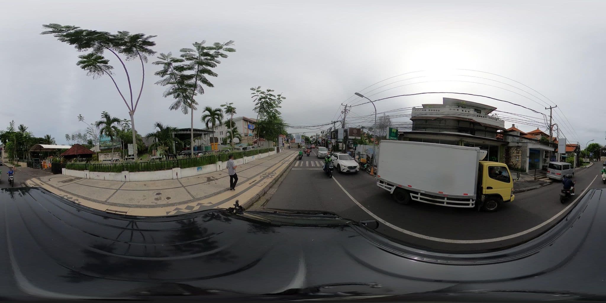 Street view near Bintang kutabali, Kuta — © flashkiwi (CC BY-SA · Mapillary)