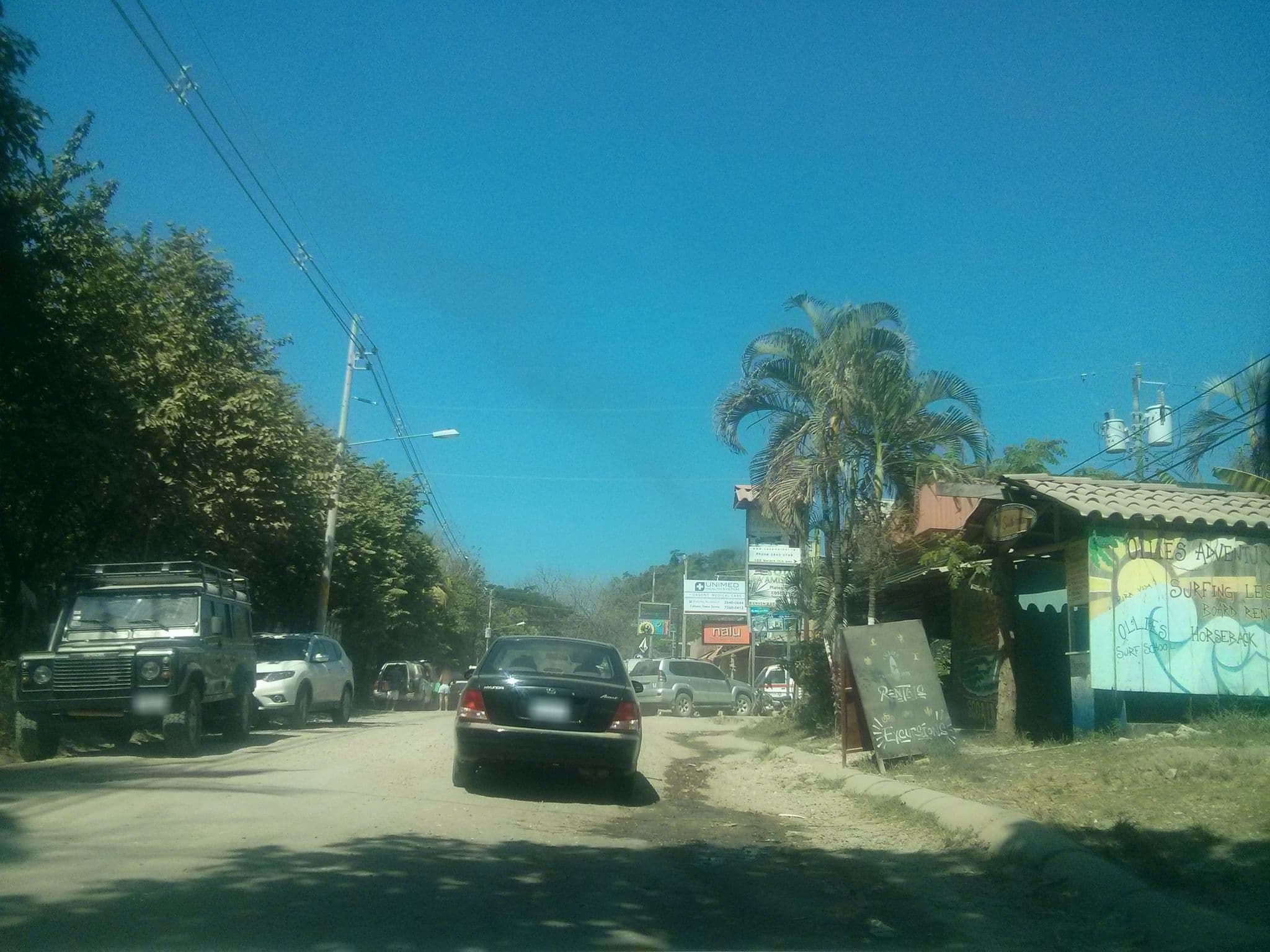 Street view near Hotel Ronnys, Paquera