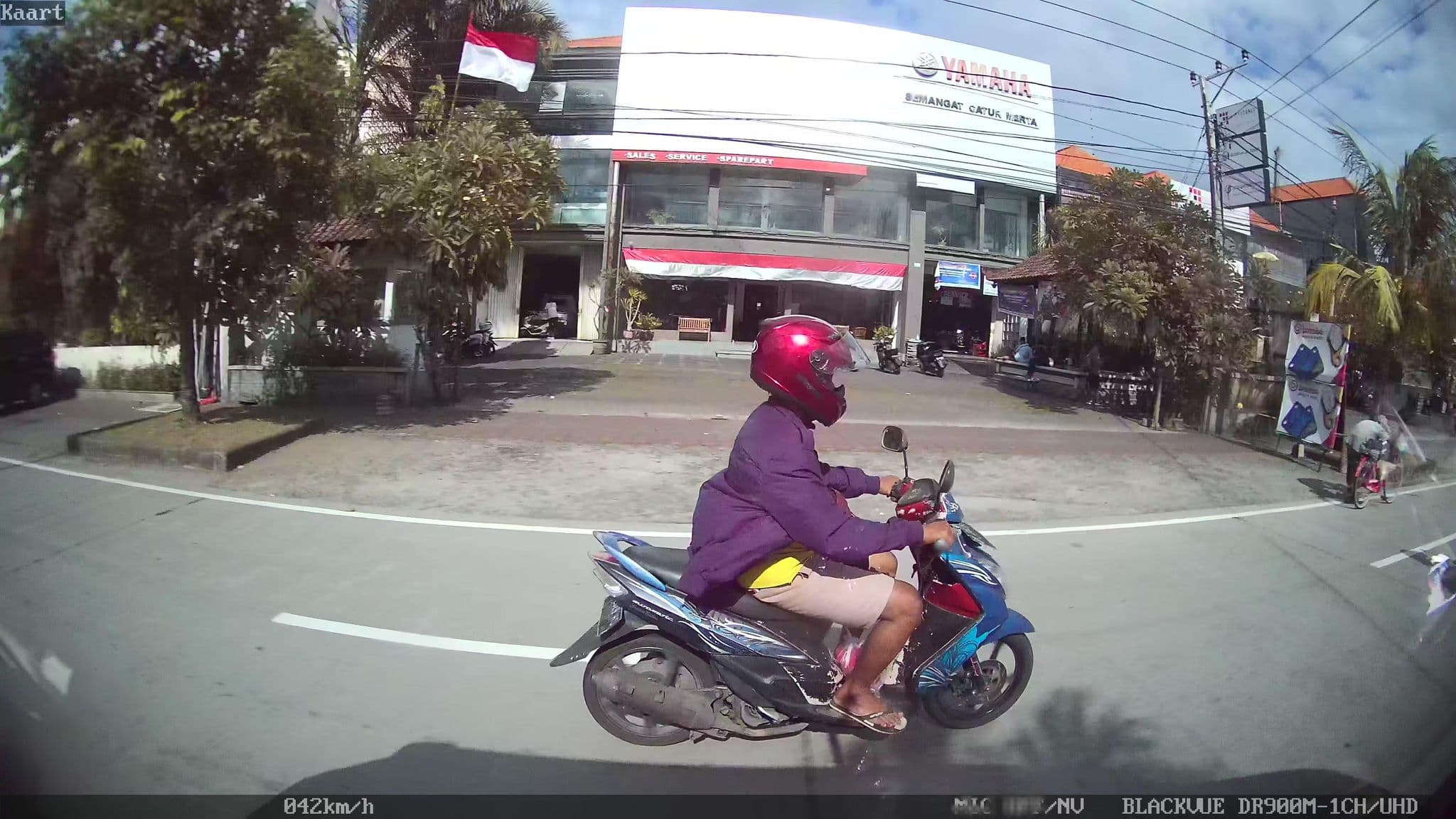 Street view near Swiss-bell Inn Hotel, Legian — © kaart_2 (CC BY-SA · Mapillary)