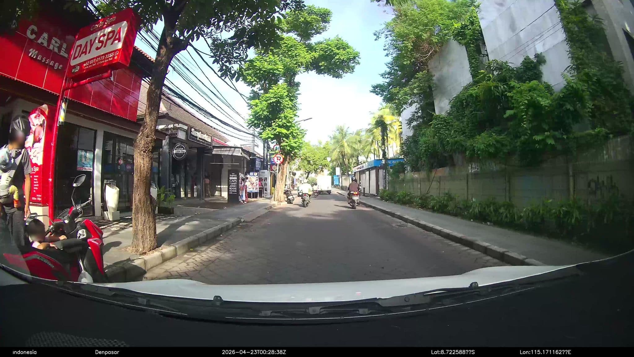 Street view near Rosani Hotel Bali, Kuta — © Kaart---360 (CC BY-SA · Mapillary)