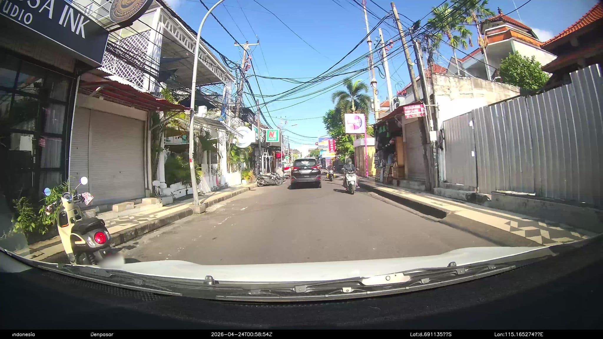 Street view near Villa Teratai, Legian — © Kaart---FRONT (CC BY-SA · Mapillary)