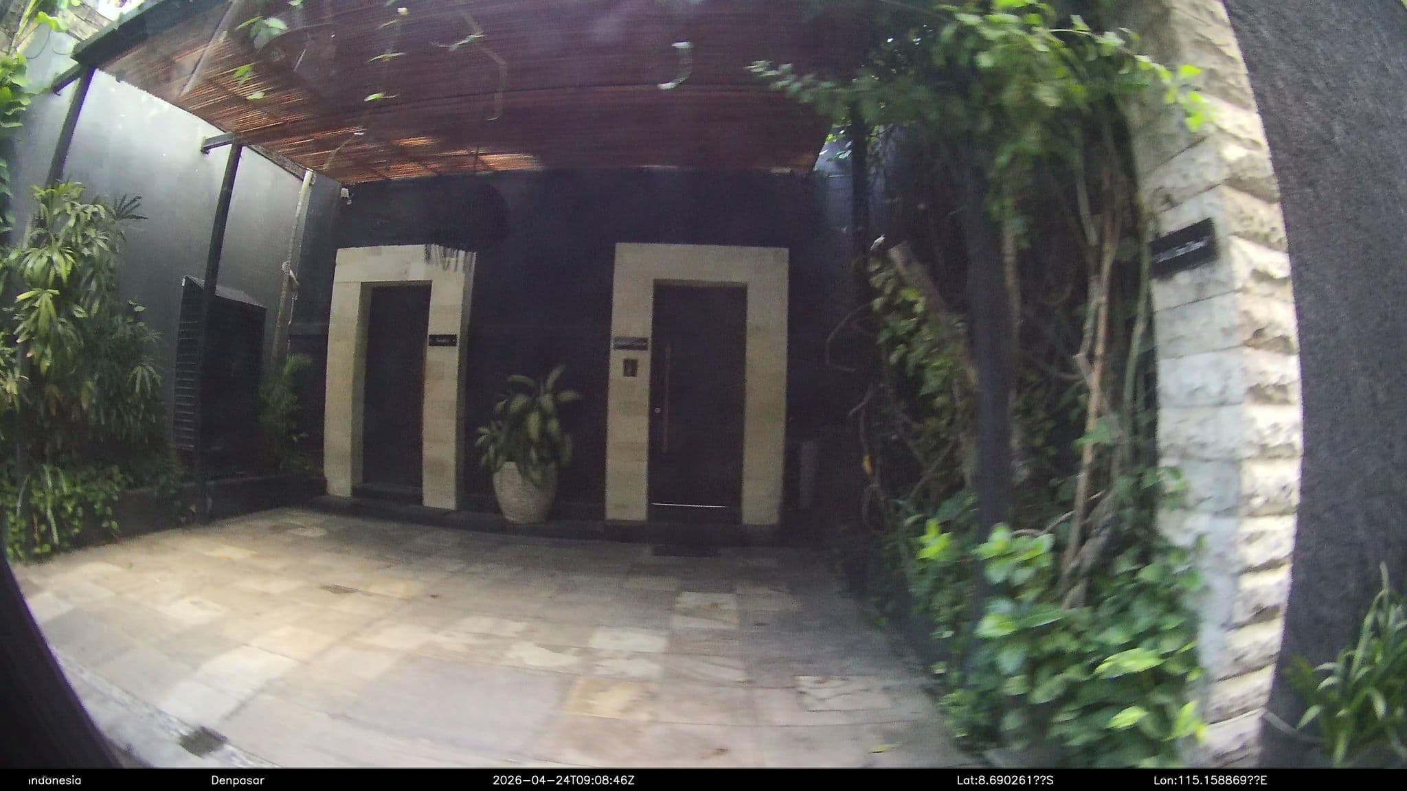 Street view near Villa La Sirena, Legian — © Kaart---RIGHT (CC BY-SA · Mapillary)