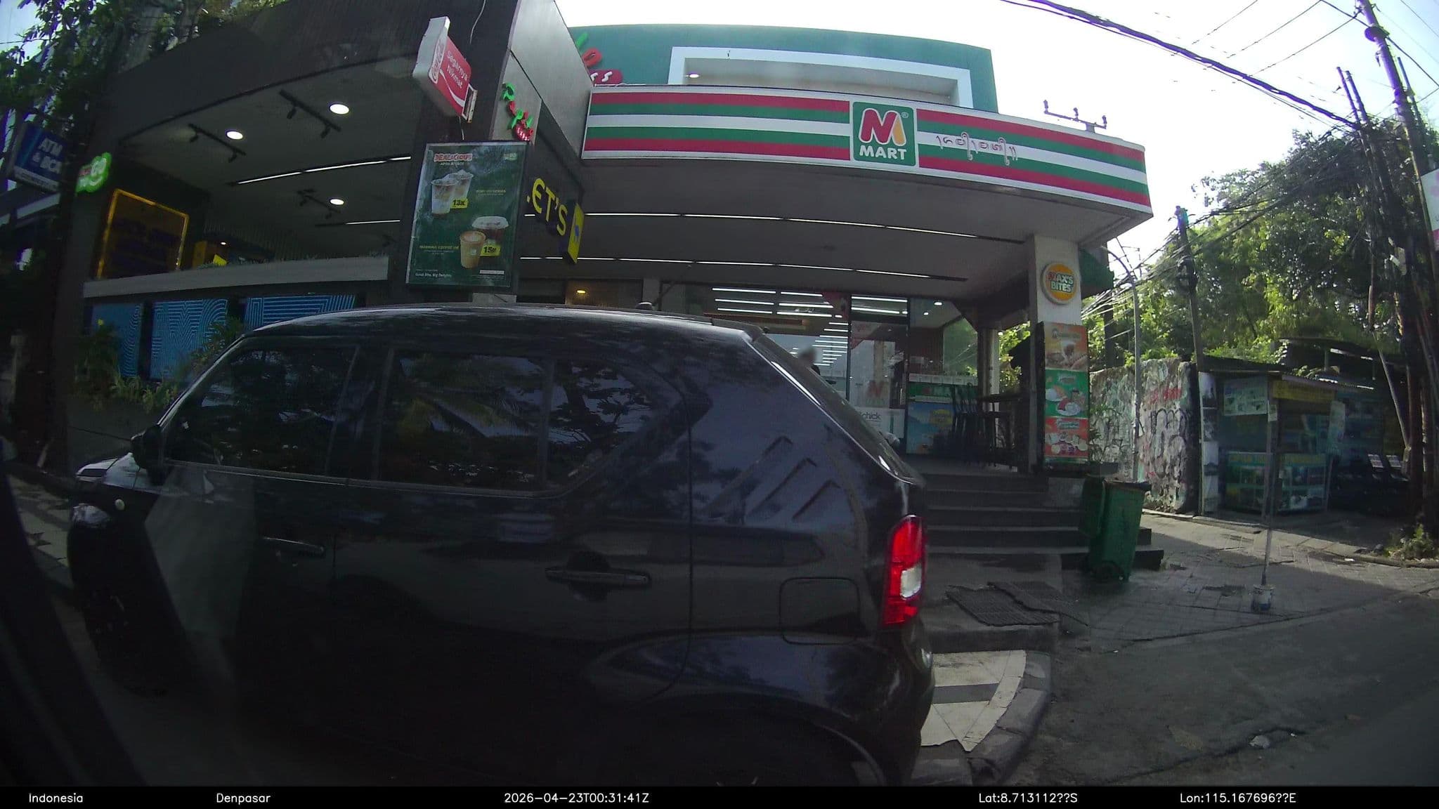 Street view near Mamaka by Ovolo, Legian — © Kaart---RIGHT (CC BY-SA · Mapillary)