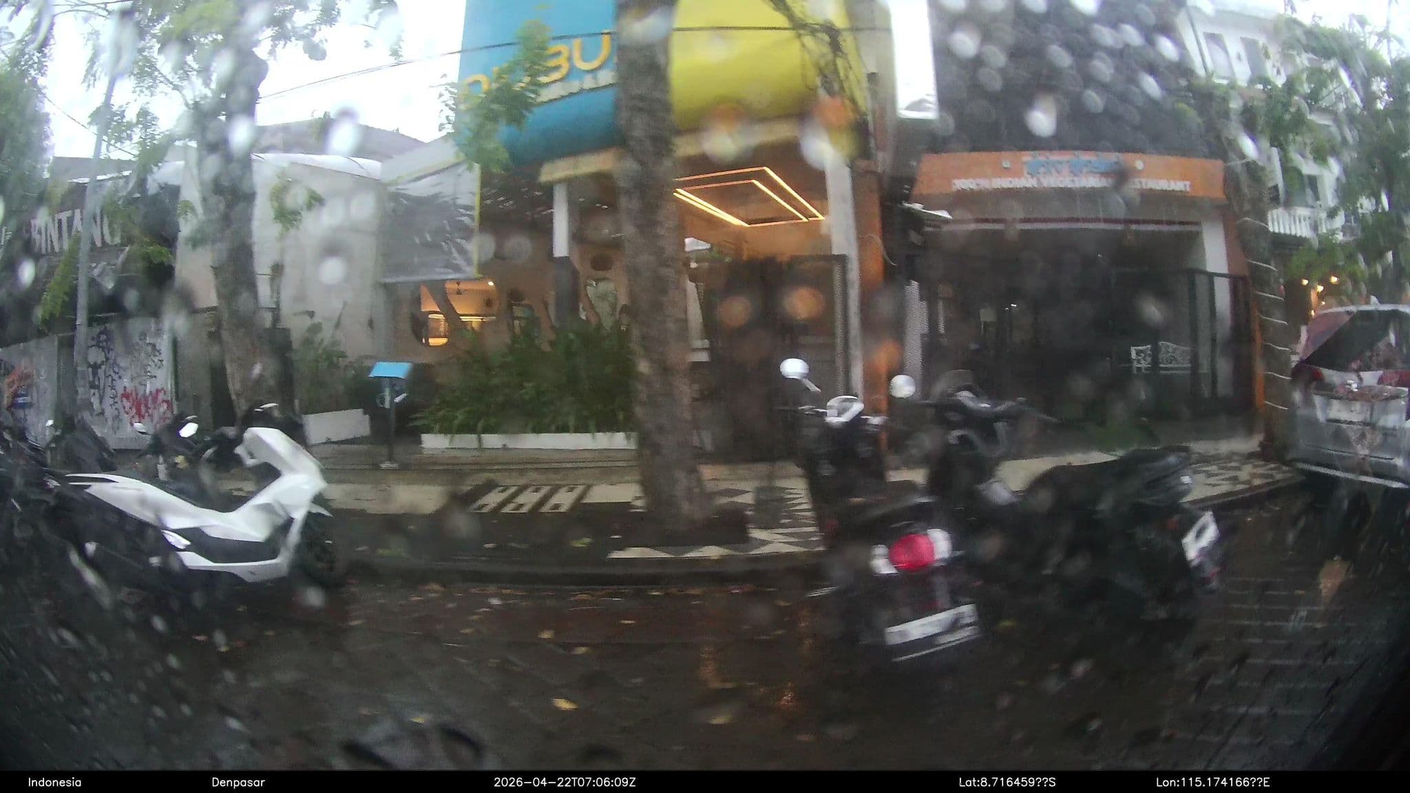 Street view near Villa de daun ( kuta's little secret ), Kuta — © Kaart---360 (CC BY-SA · Mapillary)