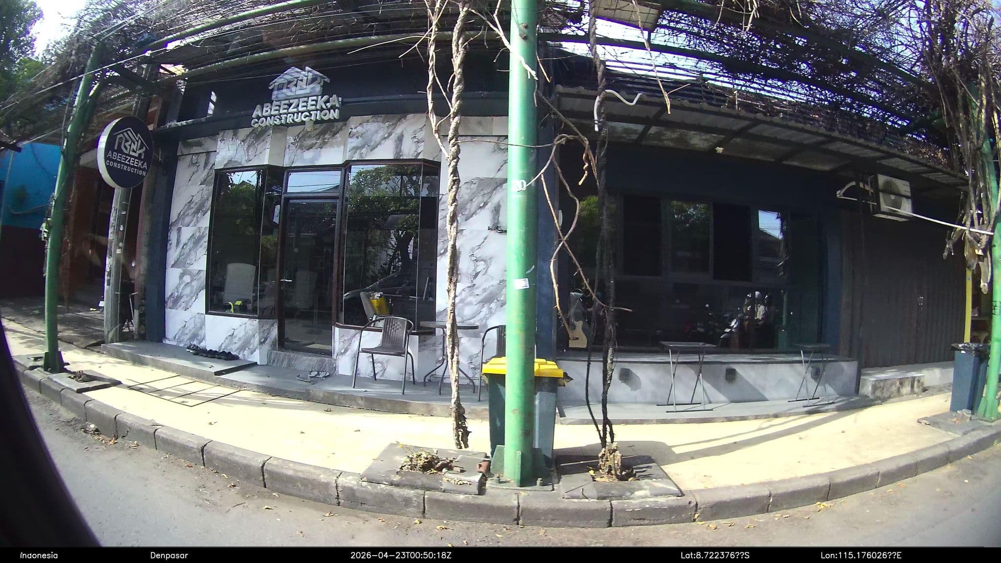 Street view near G-Land, Kuta — © Kaart---360 (CC BY-SA · Mapillary)