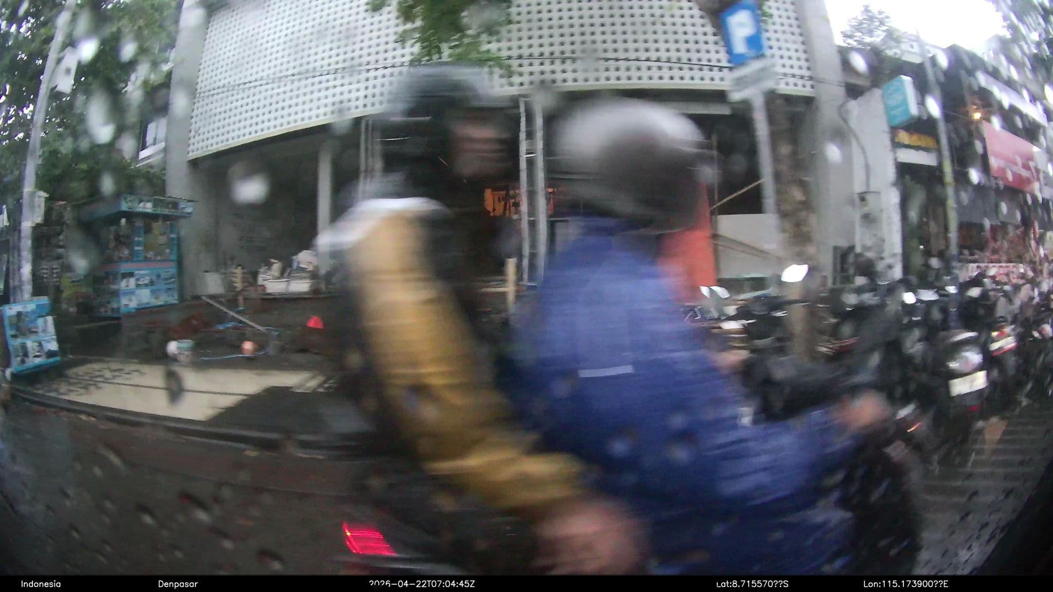 Street view near Villa DeDaun & Dala spa, Kuta — © Kaart---LEFT (CC BY-SA · Mapillary)
