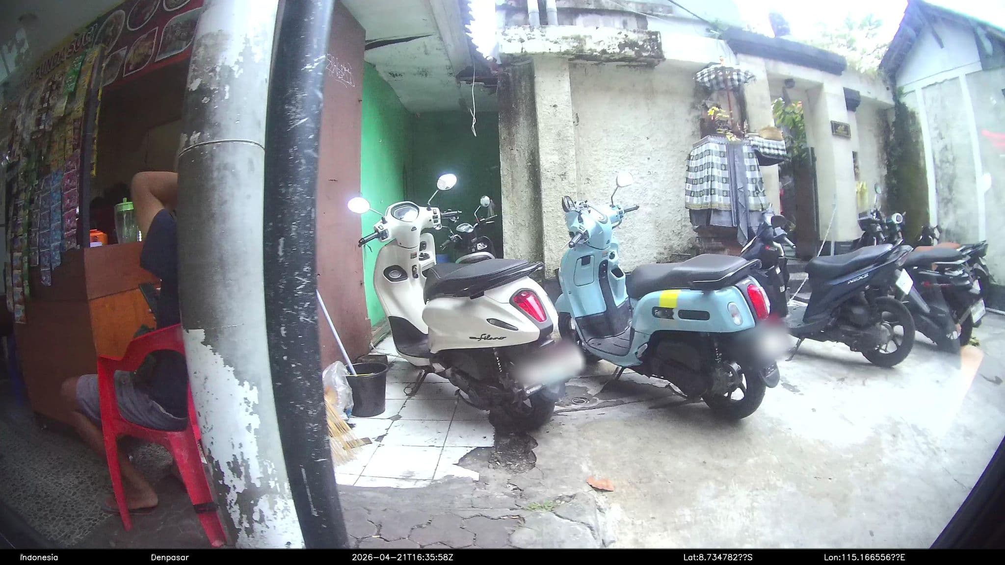 Street view near Airy Kuta Kartika Plaza Gang Samudra B2000 Bali, Kuta — © Kaart---LEFT (CC BY-SA · Mapillary)