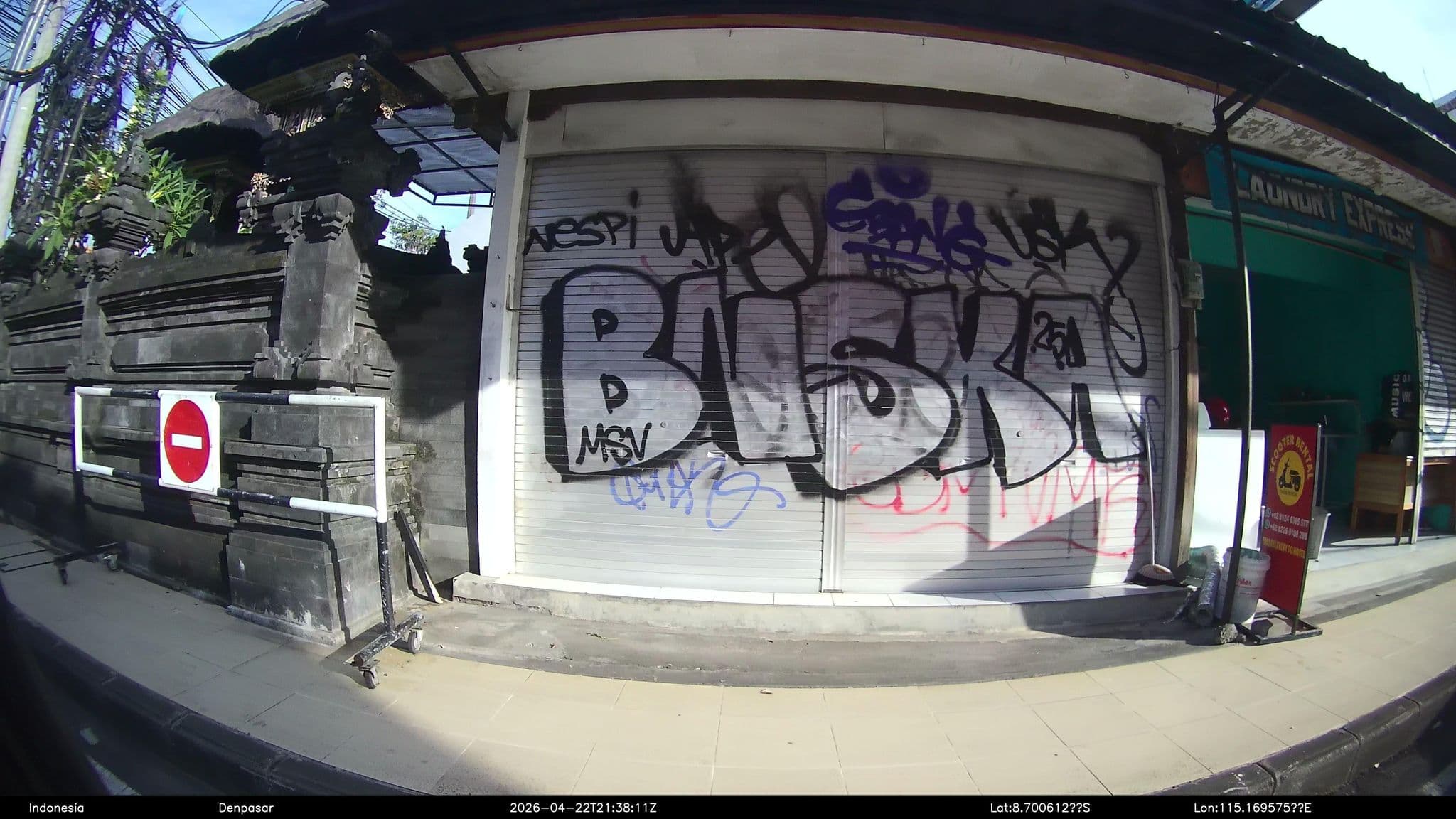 Street view near Puri Santrian, Legian — © Kaart---RIGHT (CC BY-SA · Mapillary)