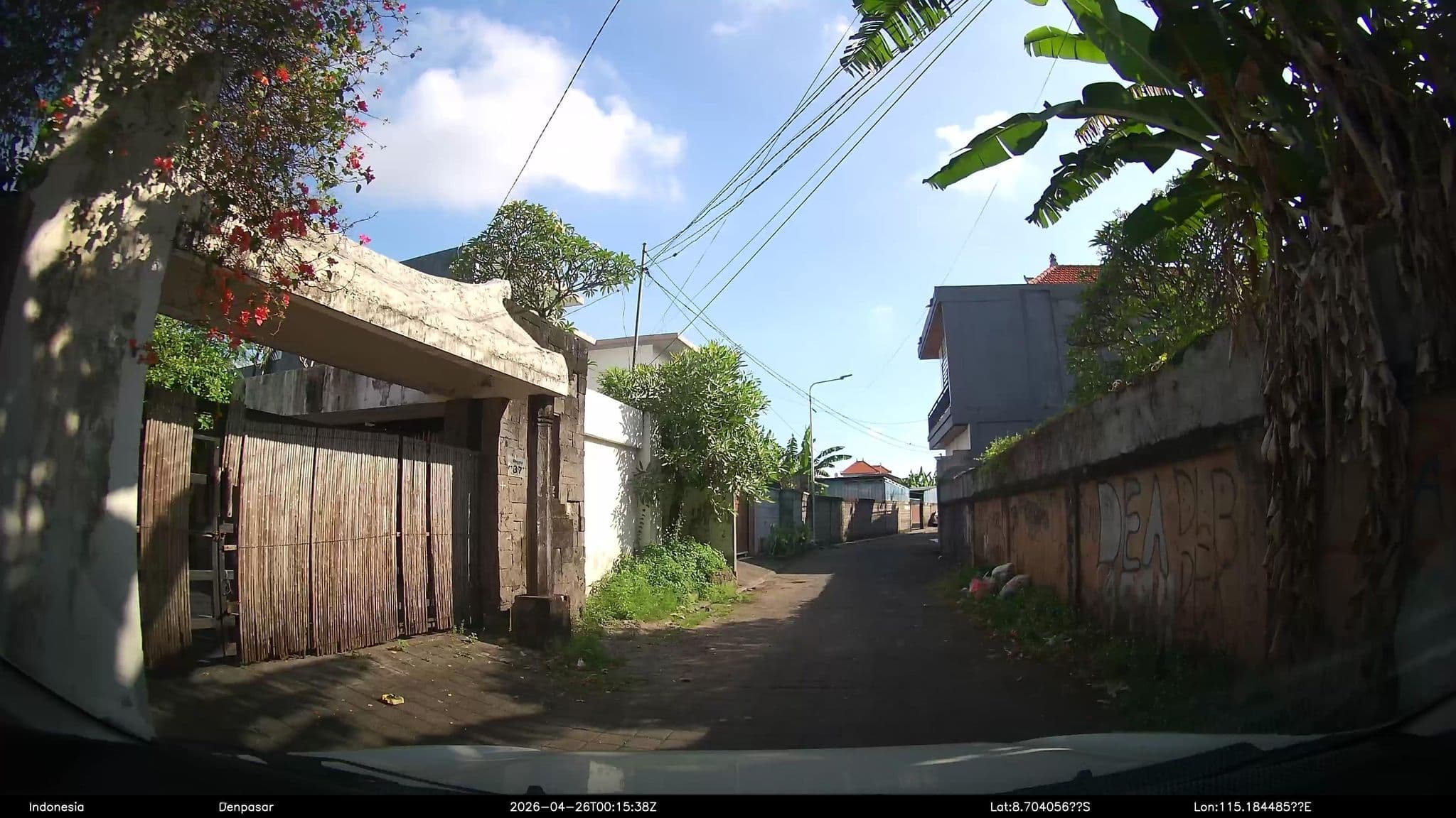 Street view near Batavia, Legian — © Kaart---FRONT (CC BY-SA · Mapillary)