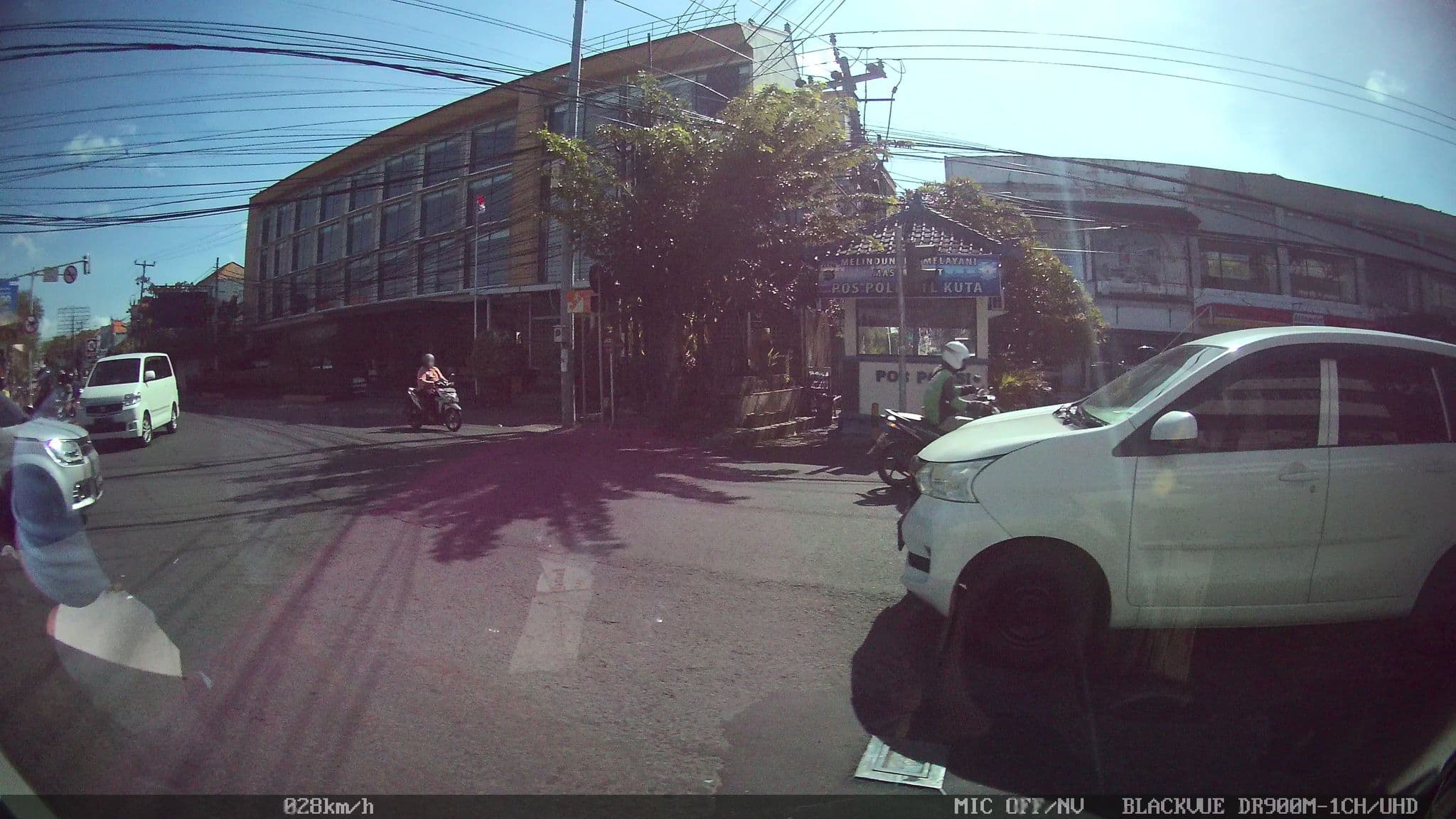 Street view near Pasha Hotel, Kuta — © kaart_2 (CC BY-SA · Mapillary)