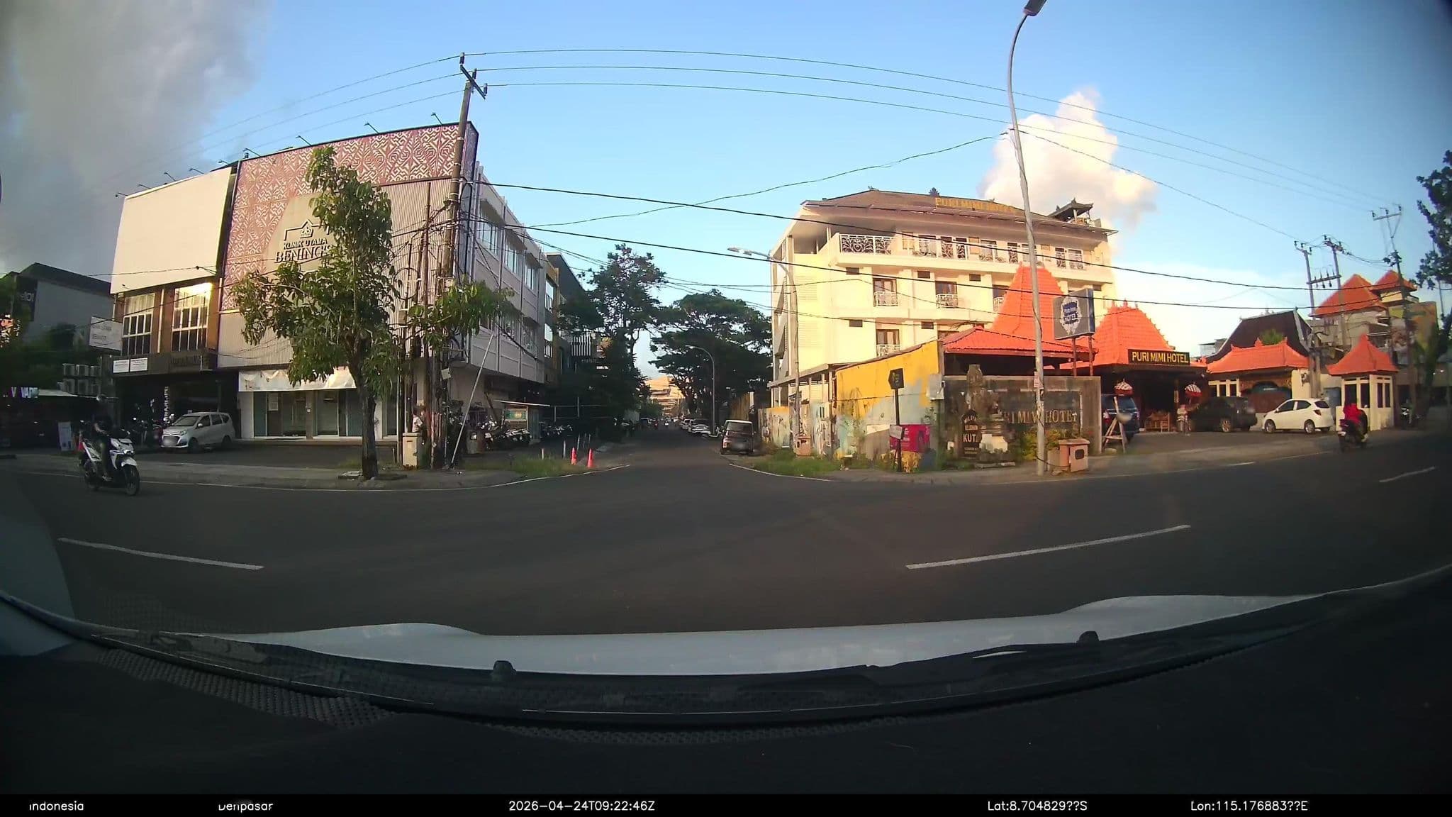 Street view near Eazy Suite Hotel, Legian — © Kaart---FRONT (CC BY-SA · Mapillary)