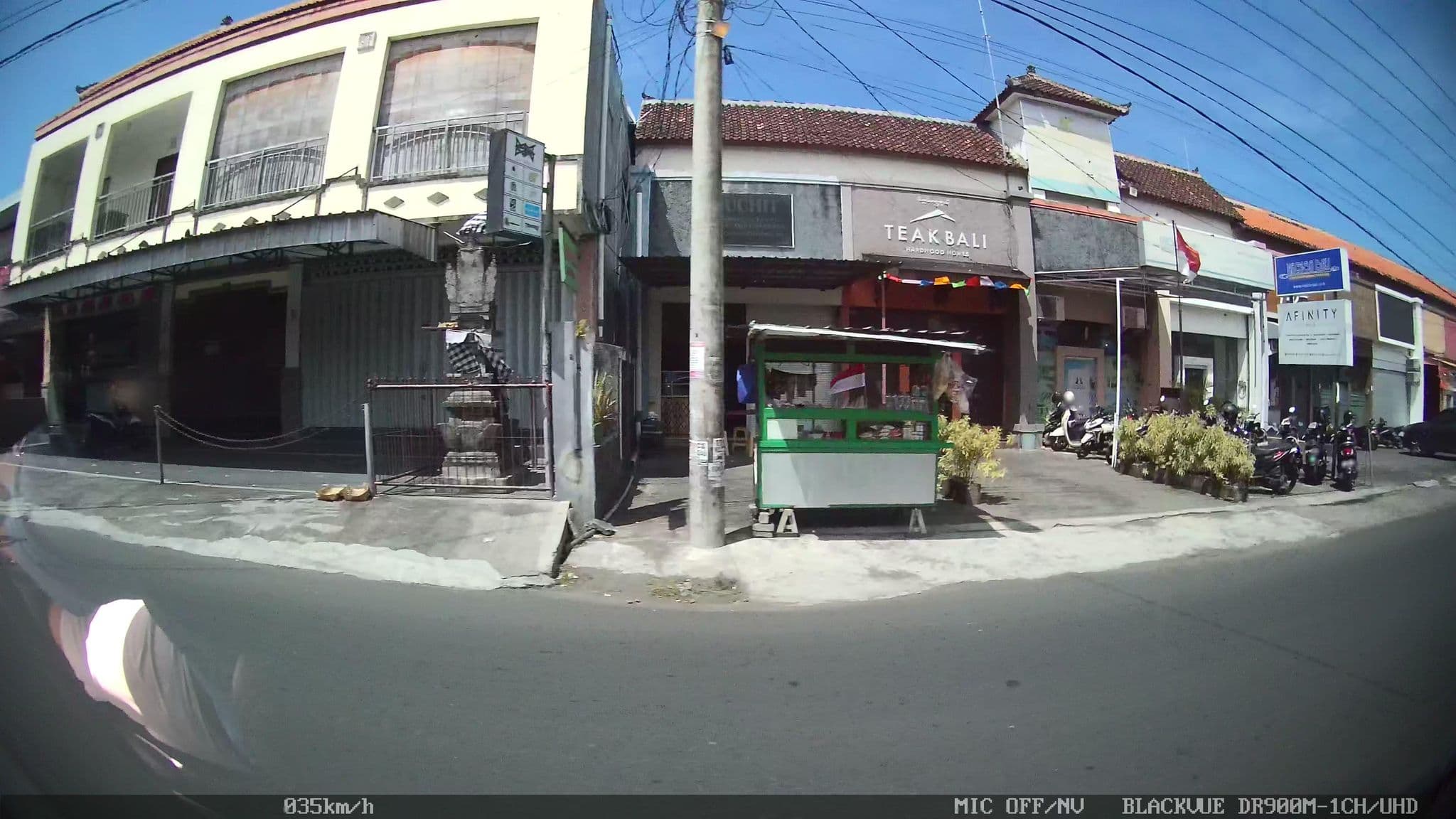 Street view near Primebiz Hotel Kuta, Legian — © kaart_2 (CC BY-SA · Mapillary)