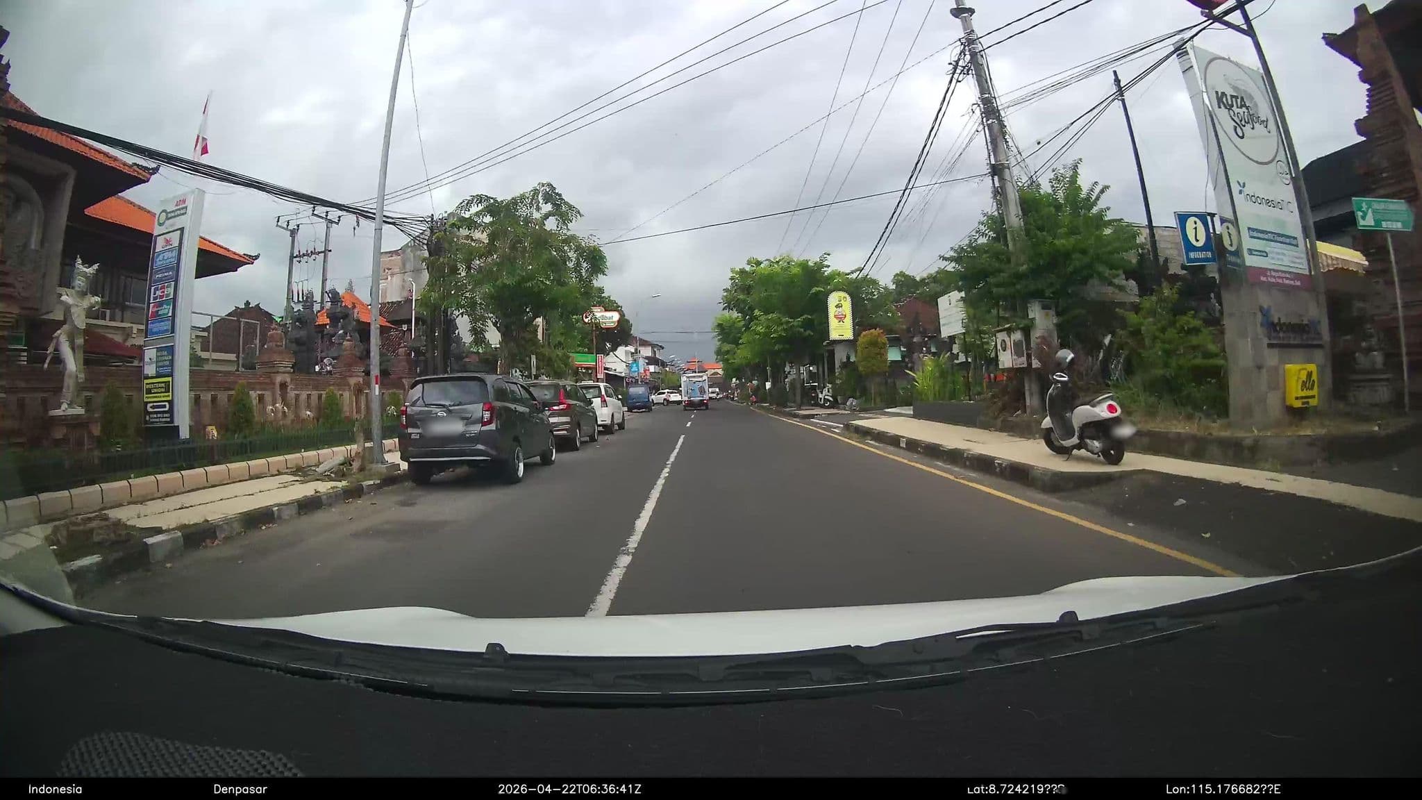 Street view near Bali Sandat Inn 1, Kuta — © Kaart---FRONT (CC BY-SA · Mapillary)