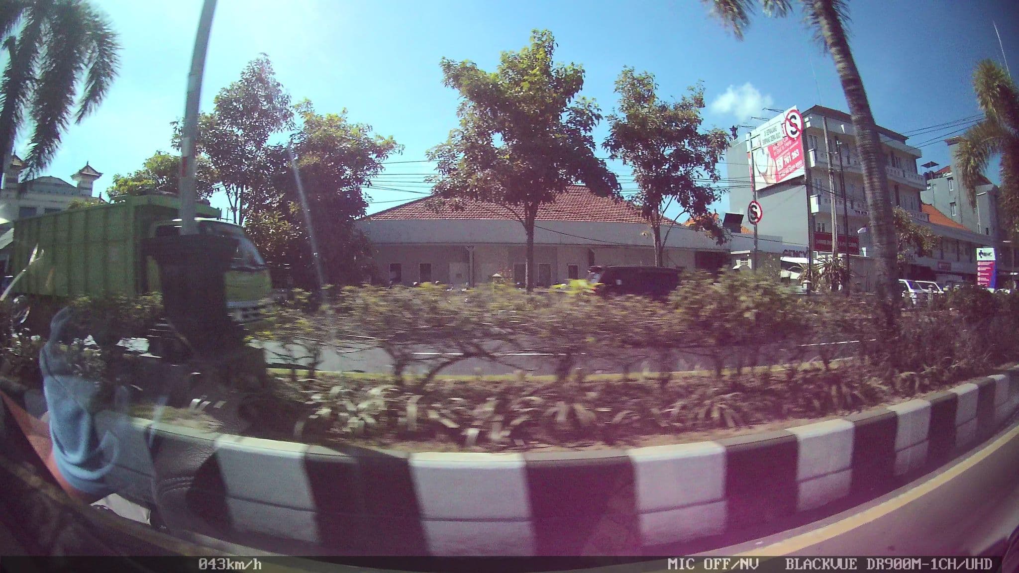 Street view near Intercontinental Bali, Kuta — © kaart_1 (CC BY-SA · Mapillary)