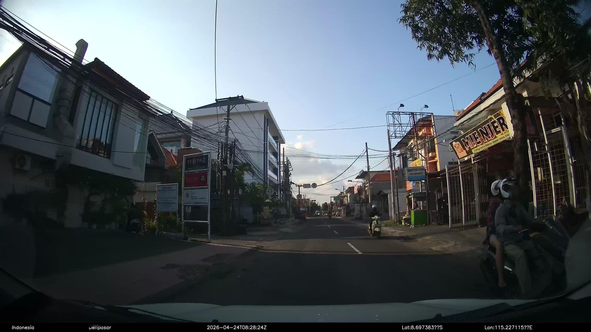 Street view near Sayang Residence 2, Sanur — © Kaart---FRONT (CC BY-SA · Mapillary)