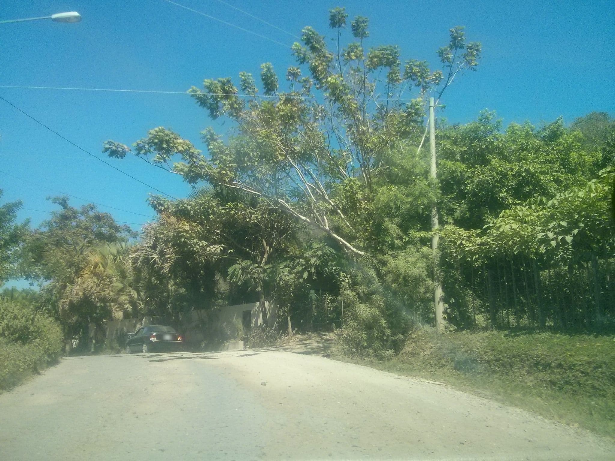 Street view near Oasis Bungalows, Paquera