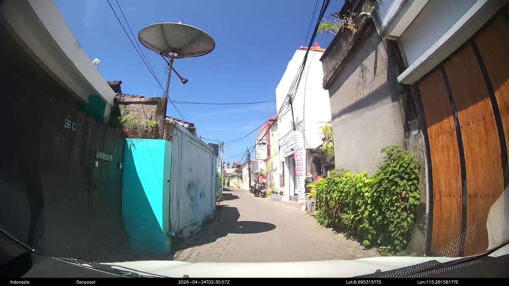 Street view near Suwardika homestay & dorm, Sanur — © Kaart---FRONT (CC BY-SA · Mapillary)
