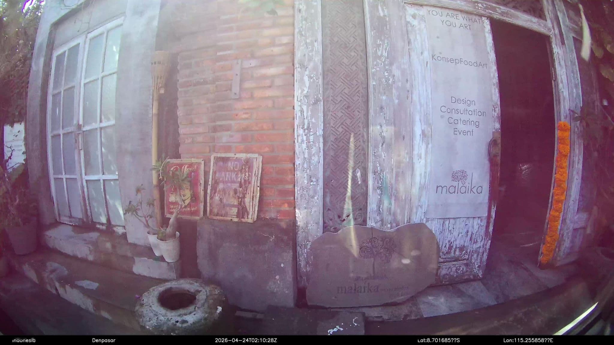 Street view near Bali Home Holiday Mesui, Sanur — © Kaart---LEFT (CC BY-SA · Mapillary)
