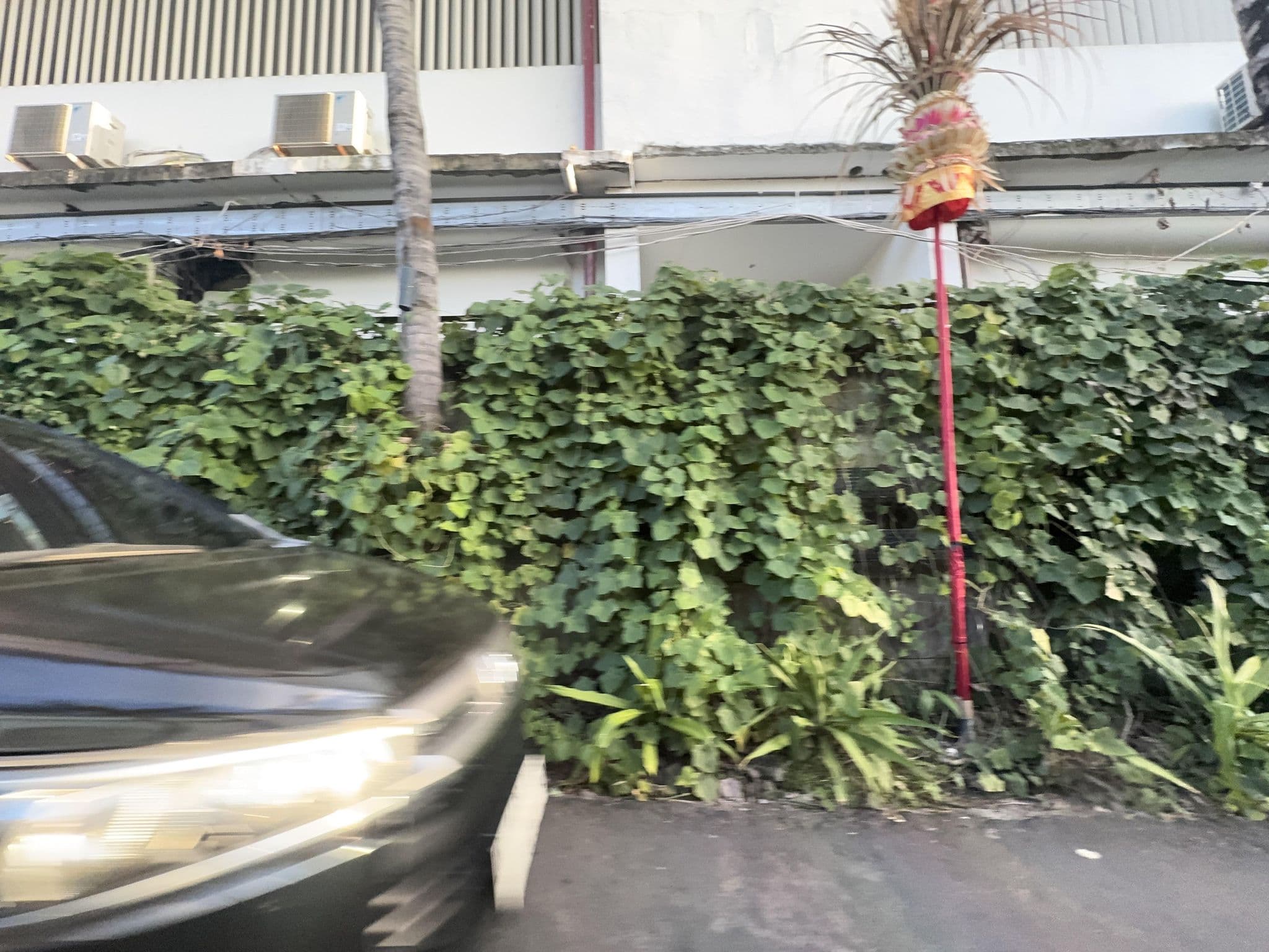 Street view near Petigenet Street, Seminiak, Bali, Indonesia, Legian — © filipb (CC BY-SA · Mapillary)