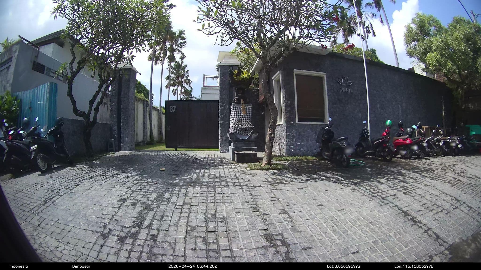 Street view near bali asih villa, Dalung — © Kaart---RIGHT (CC BY-SA · Mapillary)