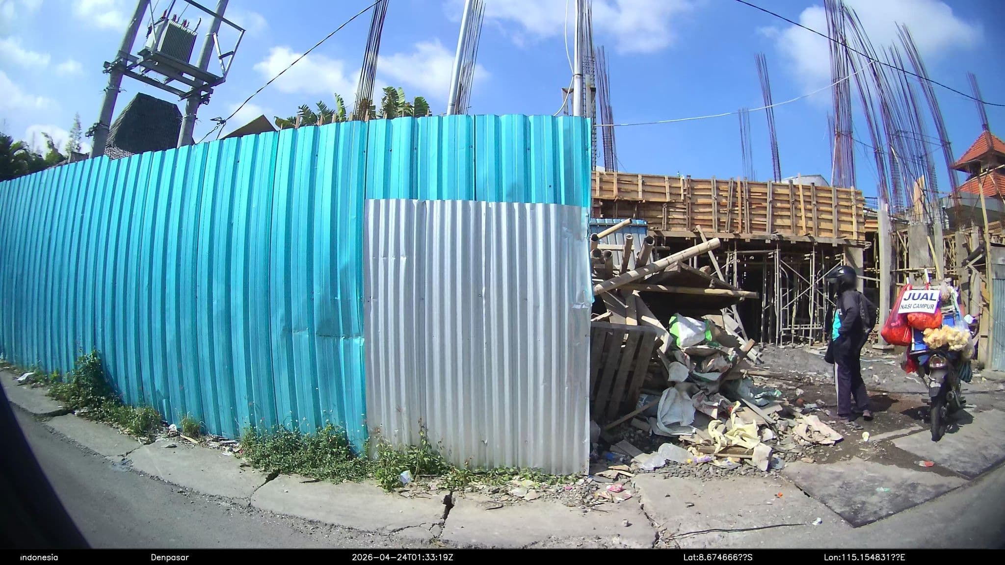 Street view near Waking Up In paradise, Legian — © Kaart---RIGHT (CC BY-SA · Mapillary)