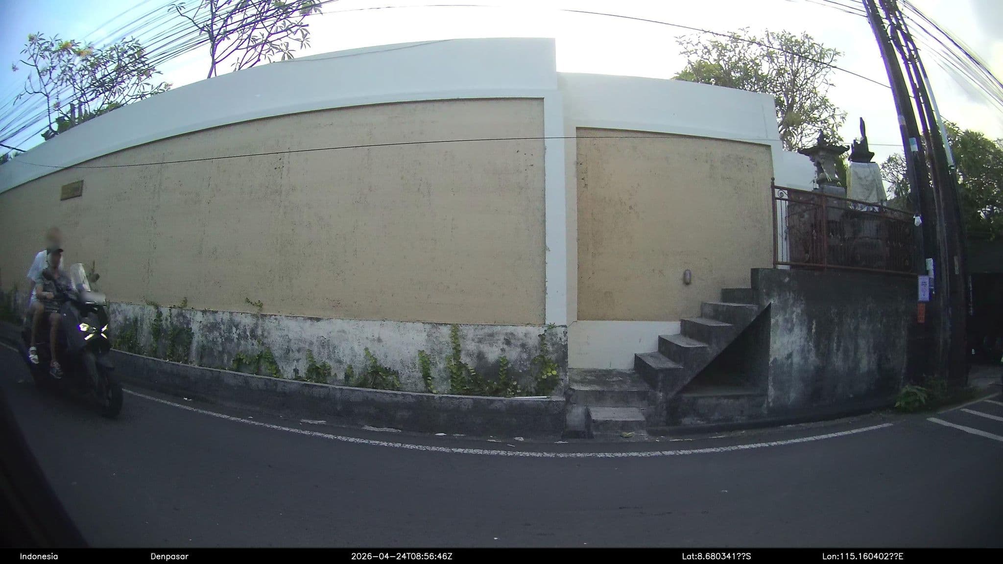 Street view near Villa Azzur, Legian — © Kaart---RIGHT (CC BY-SA · Mapillary)