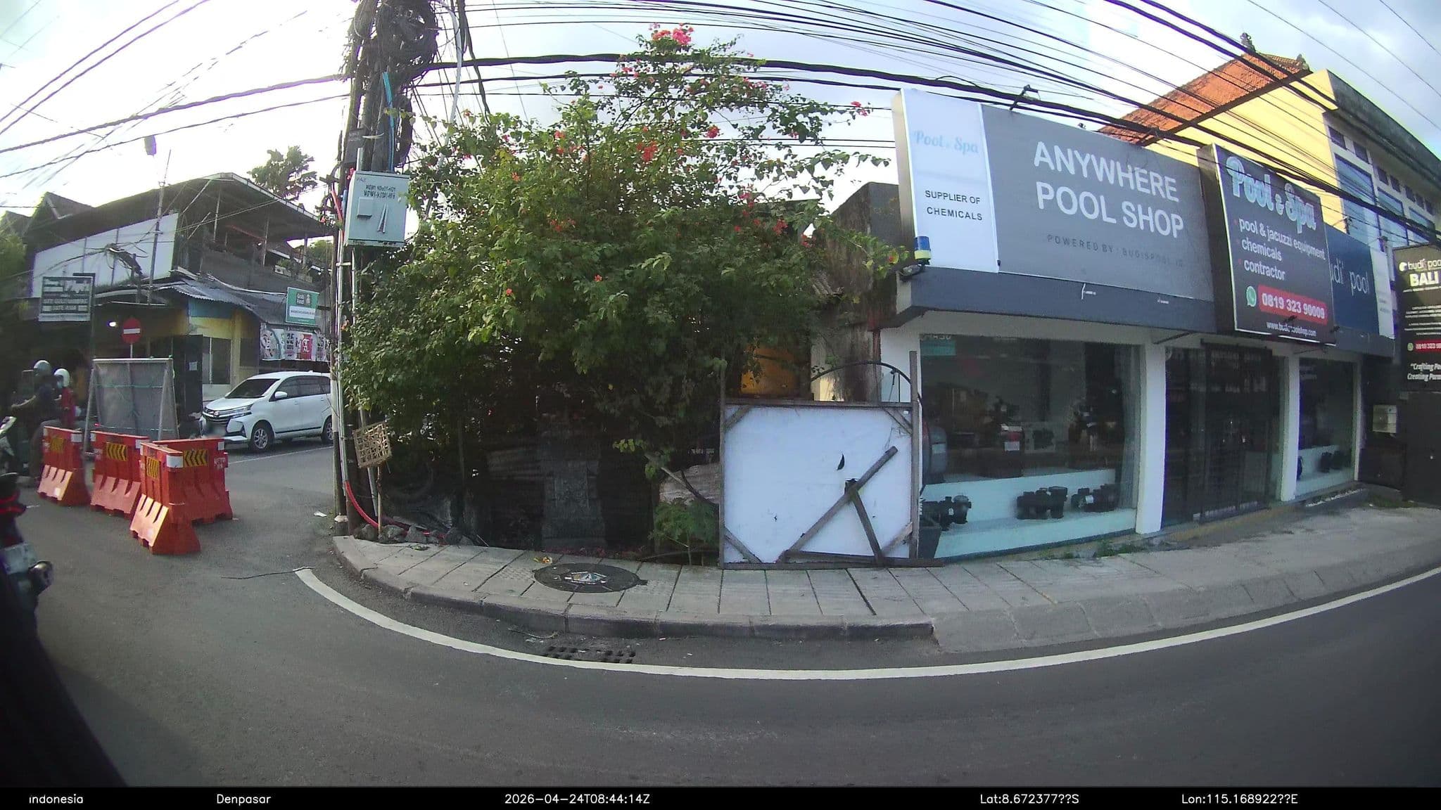 Street view near Sana Vie Villa, Legian — © Kaart---RIGHT (CC BY-SA · Mapillary)