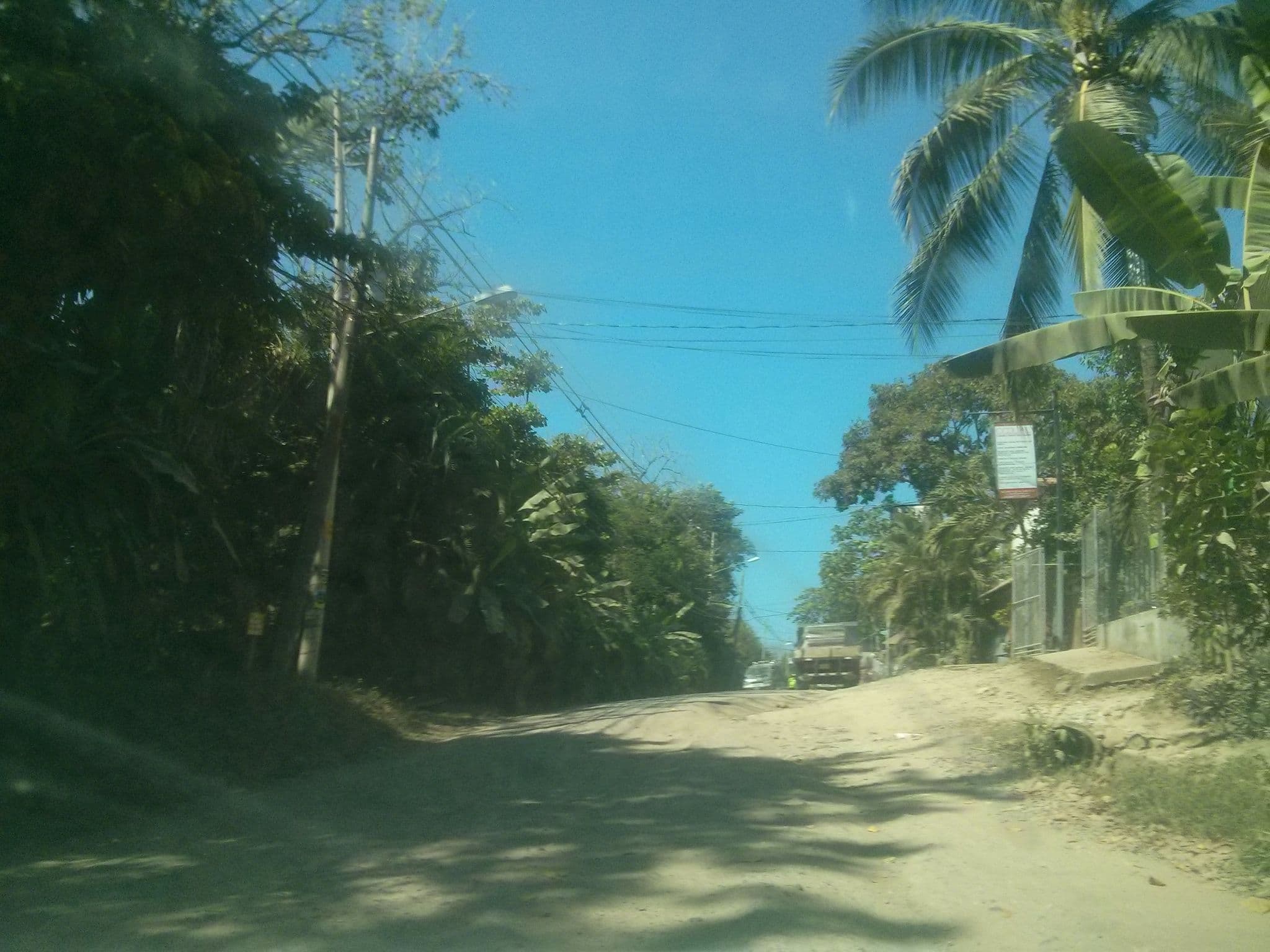 Street view near Tranquilo Backpackers, Paquera
