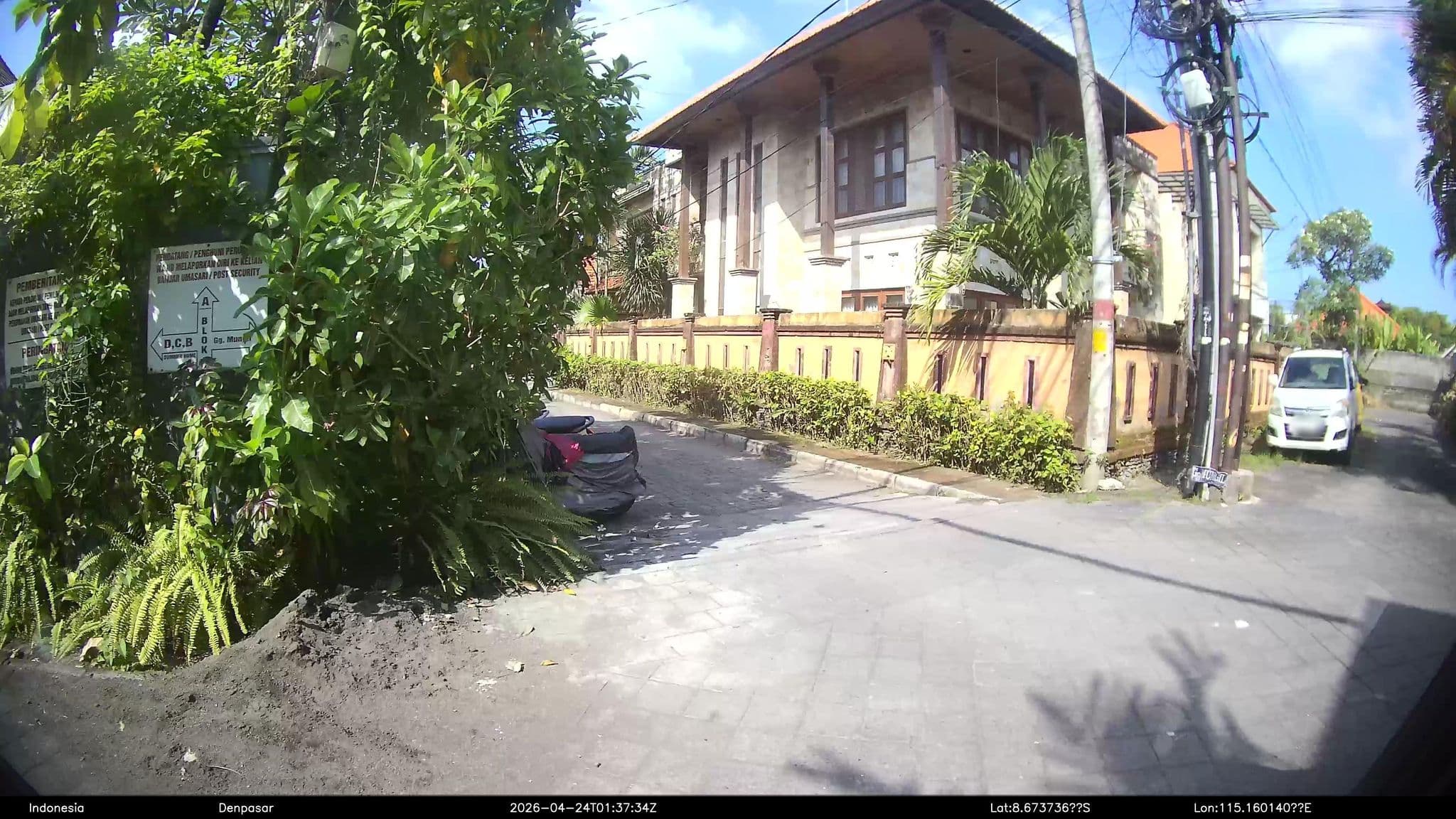 Street view near Catlea resort, Legian — © Kaart---360 (CC BY-SA · Mapillary)