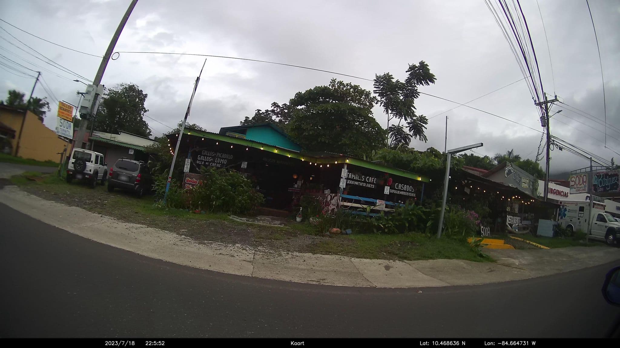 Street view near Vagabondo Hotel, La Fortuna