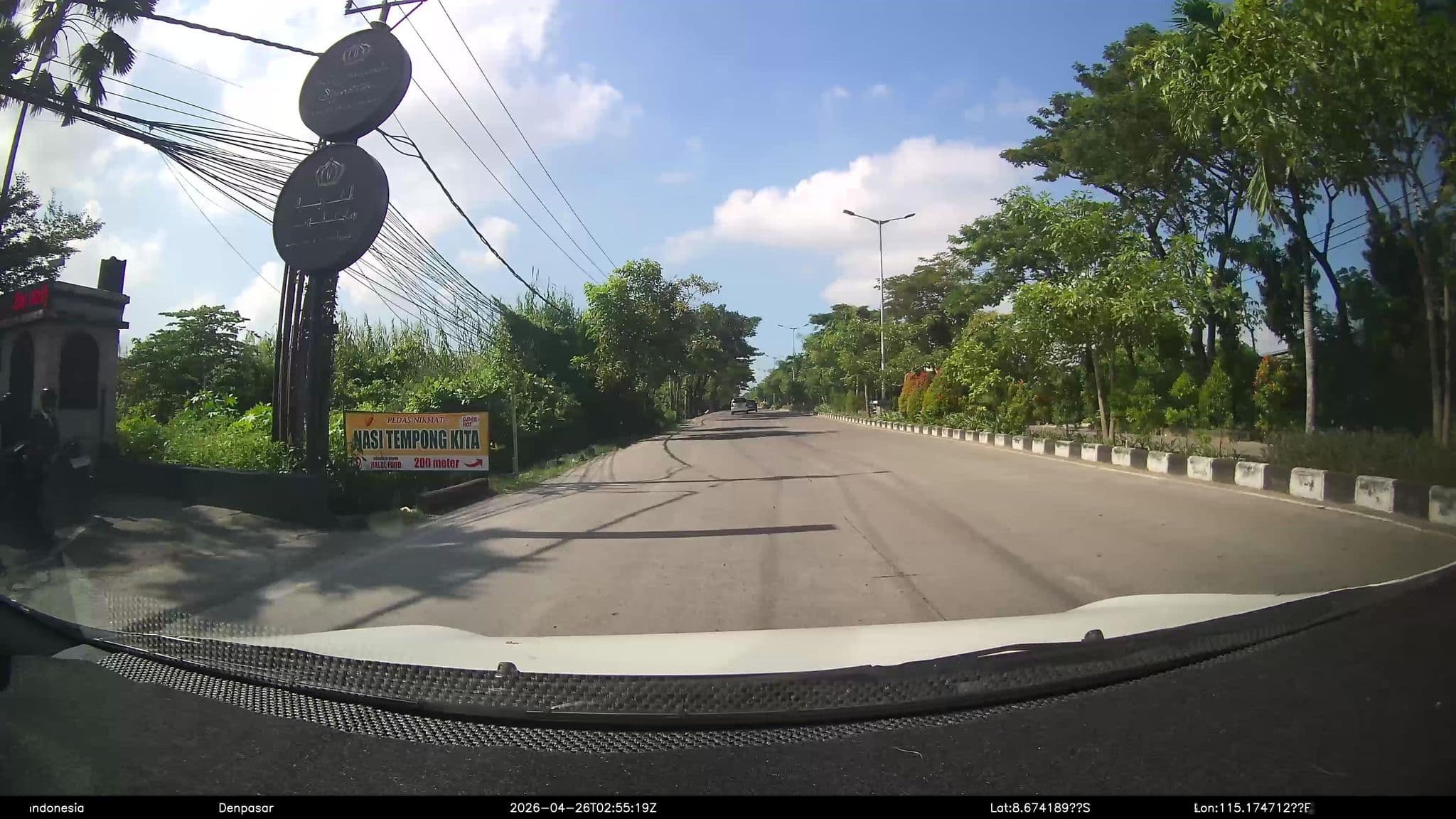 Street view near Airy Seminyak Kerobokan Tangkuban Perahu Tunjung Dua Bali, Legian — © Kaart---FRONT (CC BY-SA · Mapillary)