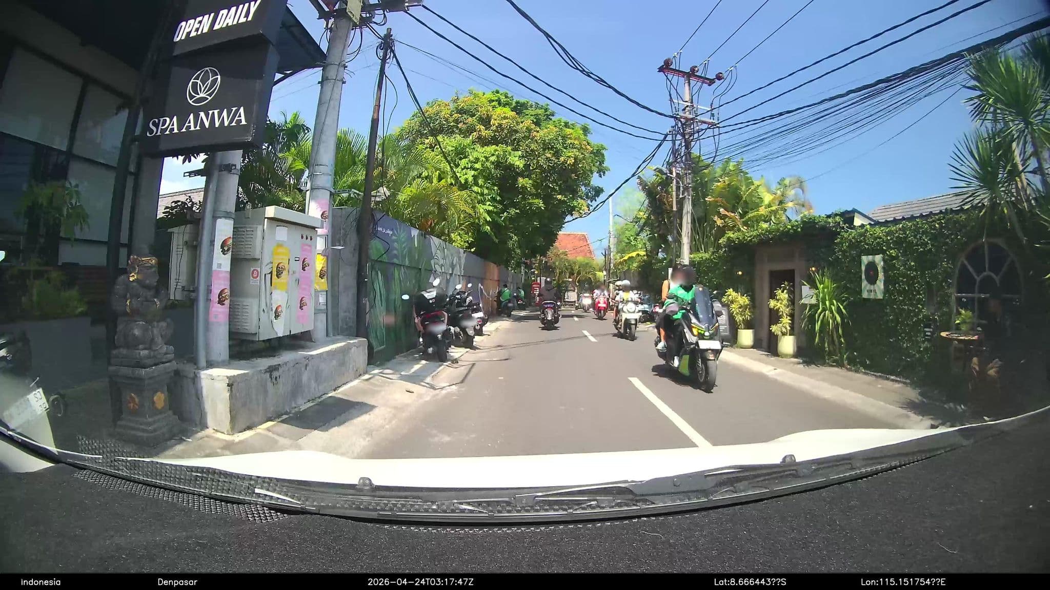 Street view near Villa Umalagon, Legian — © Kaart---FRONT (CC BY-SA · Mapillary)