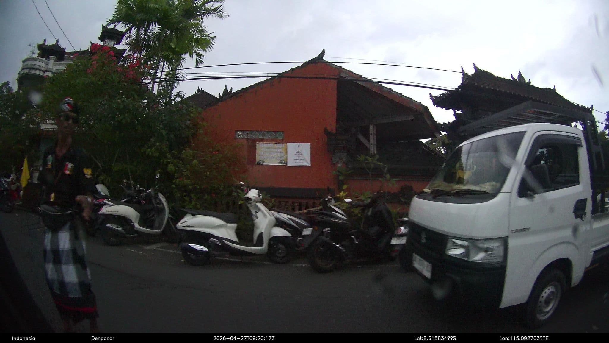 Street view near Pan Pasific hotel, Dalung — © Kaart---RIGHT (CC BY-SA · Mapillary)
