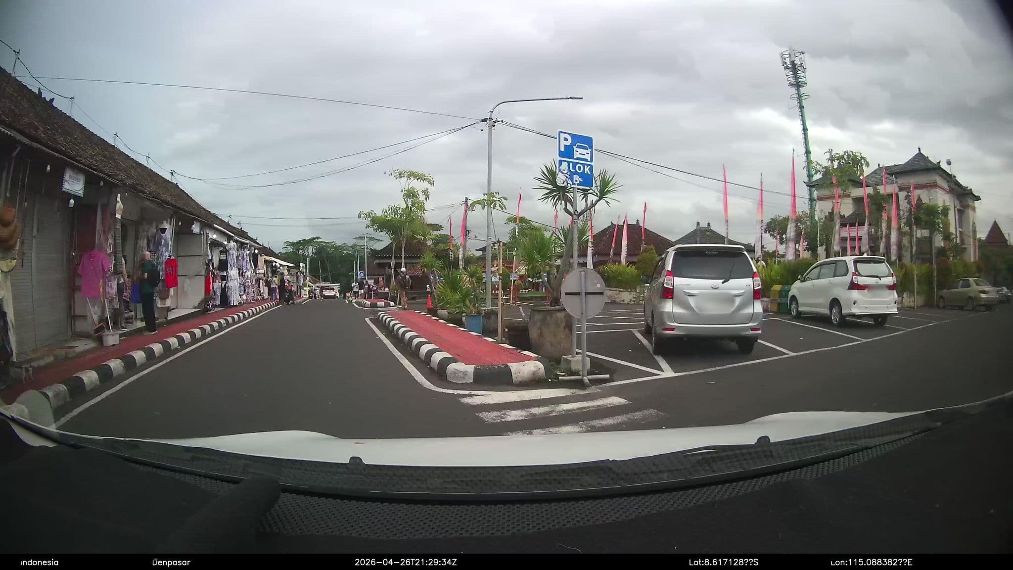 Street view near Wisma Bima Cottage 1, Dalung — © Kaart---FRONT (CC BY-SA · Mapillary)