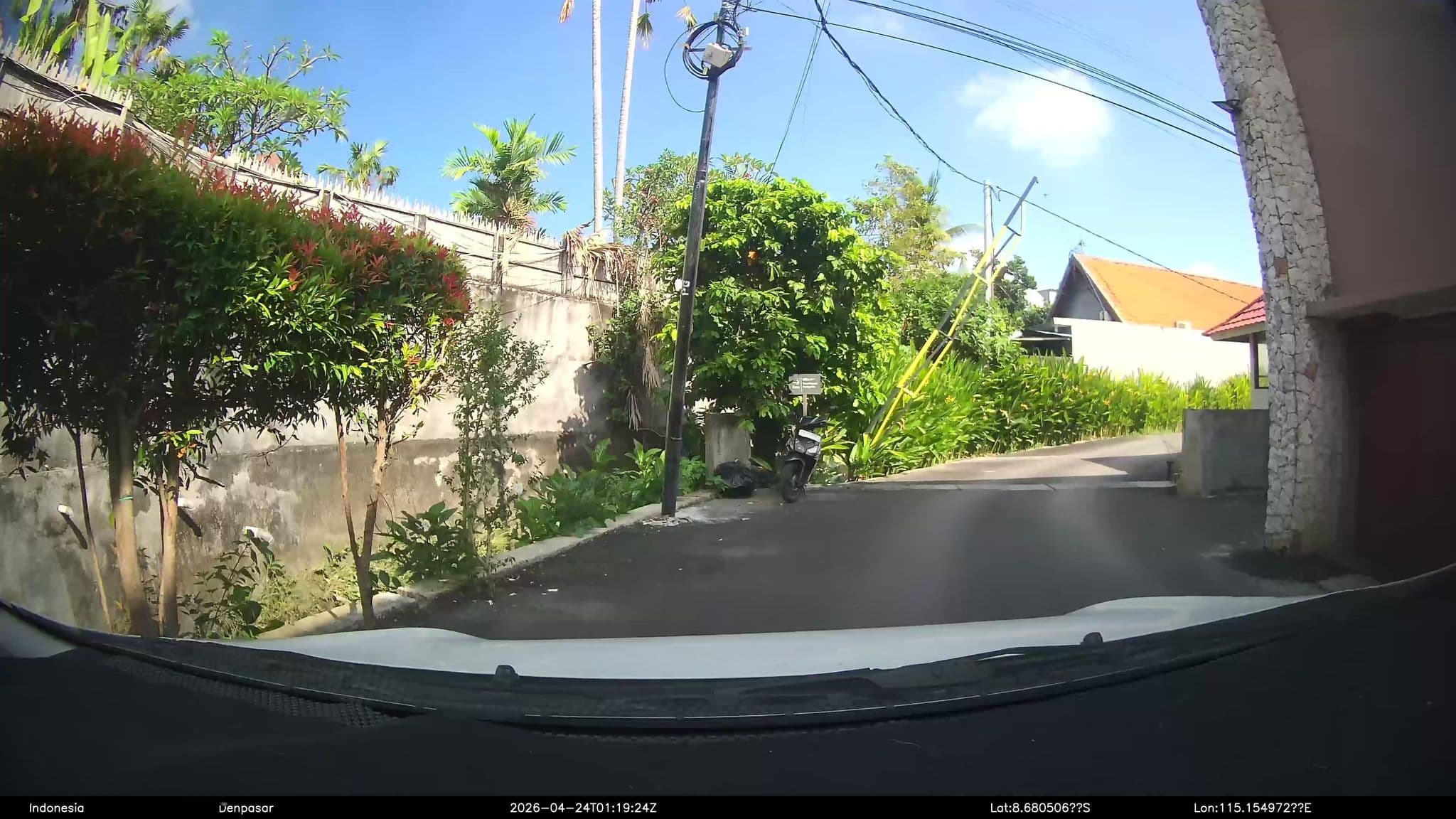 Street view near KoenoKoeni Villas & Spa, Legian — © Kaart---360 (CC BY-SA · Mapillary)