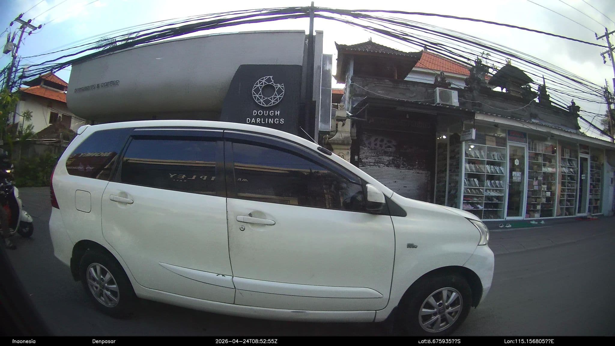 Street view near Orchid Paradise Resort, Legian — © Kaart---RIGHT (CC BY-SA · Mapillary)
