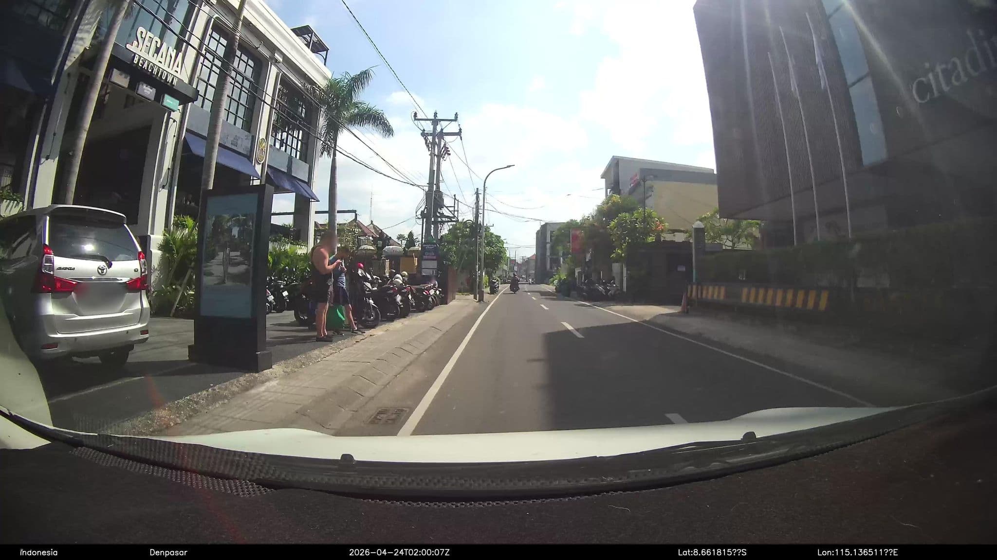 Street view near Swarga Suites Bali Berawa, Dalung — © Kaart---FRONT (CC BY-SA · Mapillary)