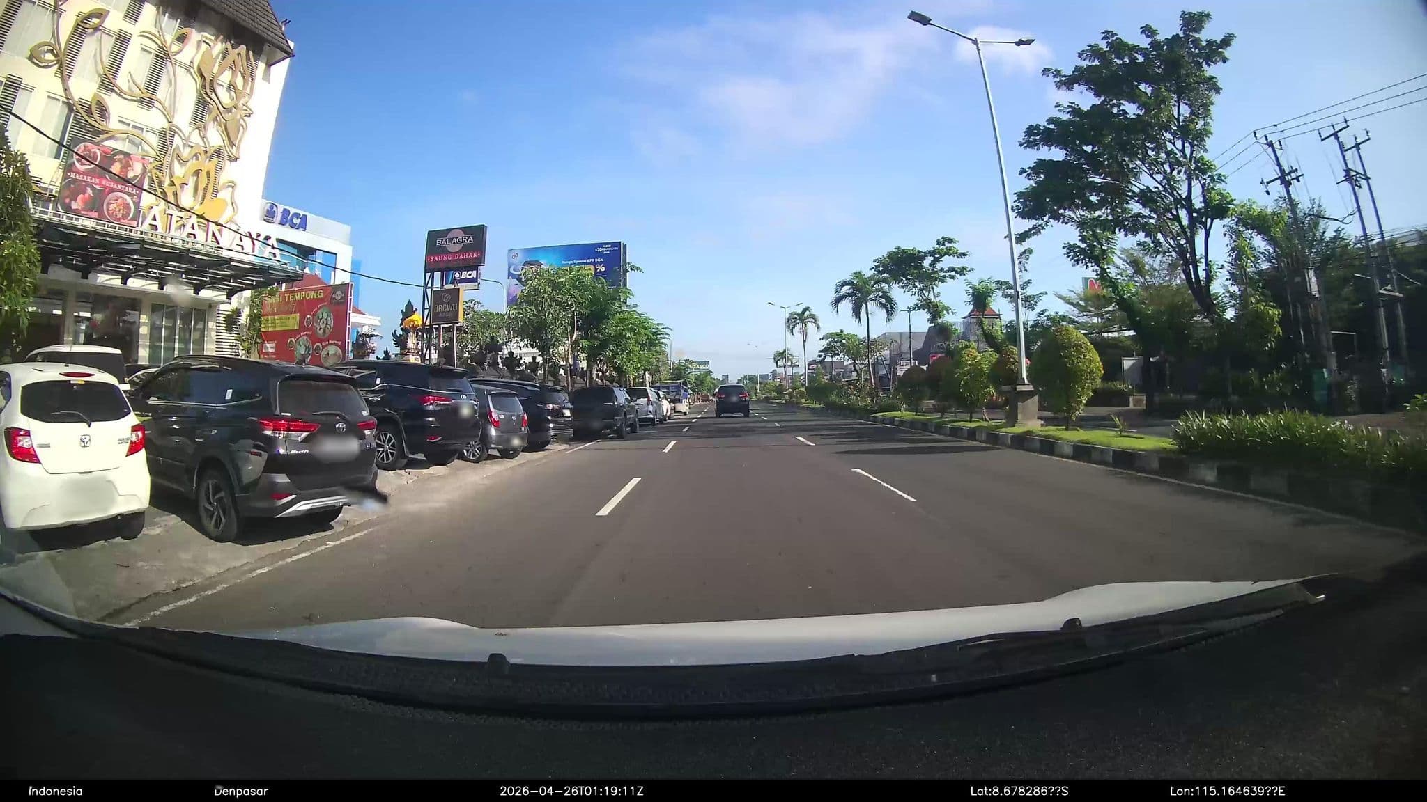 Street view near Airy Seminyak Kerobokan Raya 82 Bali, Legian — © Kaart---FRONT (CC BY-SA · Mapillary)