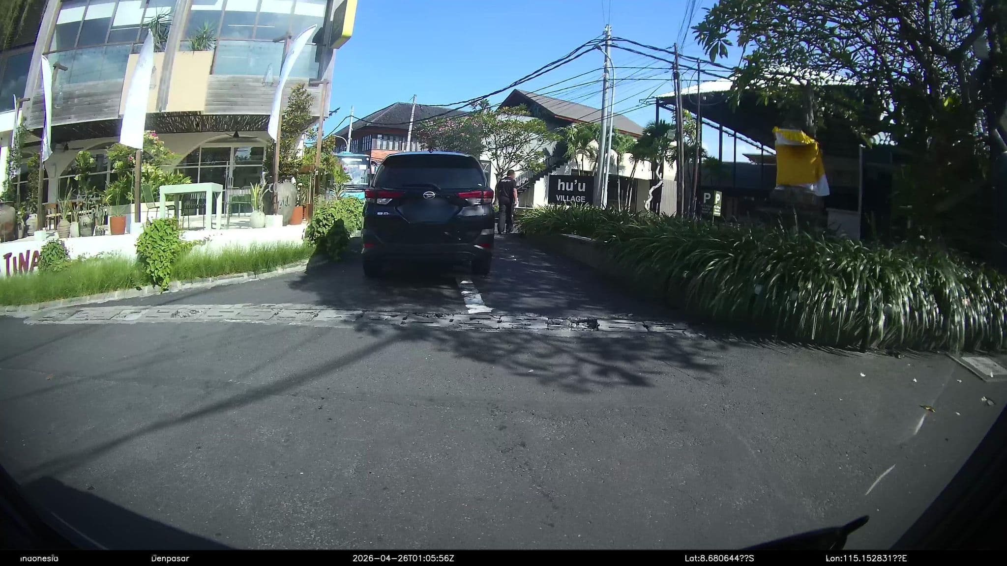 Street view near hu'u Villas Seminyak - Bali, Legian — © Kaart---LEFT (CC BY-SA · Mapillary)
