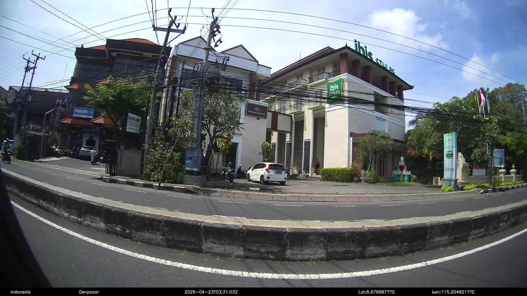 Street view near 5'floor All Seasons Hotel, Denpasar — © Kaart---RIGHT (CC BY-SA · Mapillary)