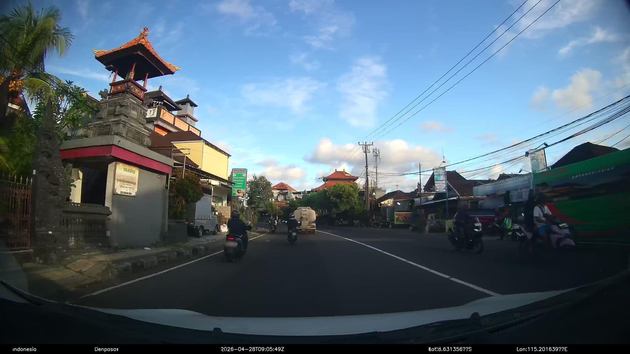 Street view near mahajaya tower, Denpasar — © Kaart---FRONT (CC BY-SA · Mapillary)