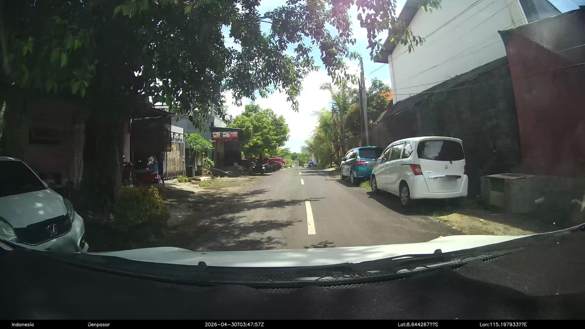 Street view near Hotel Himalaya 666, Denpasar — © Kaart---FRONT (CC BY-SA · Mapillary)