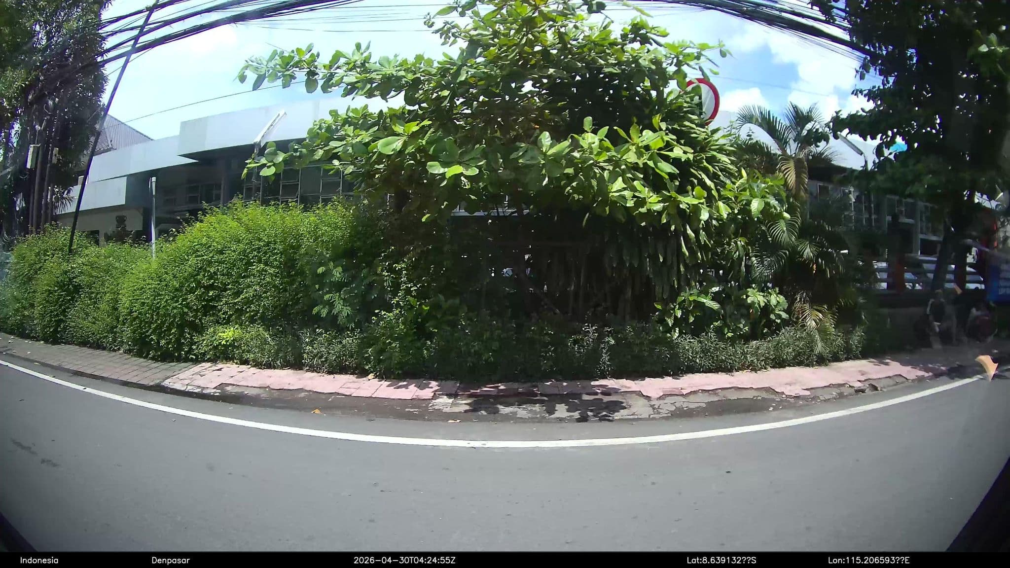 Street view near Airy Denpasar Utara Cokroaminoto 56 Bali, Denpasar — © Kaart---LEFT (CC BY-SA · Mapillary)