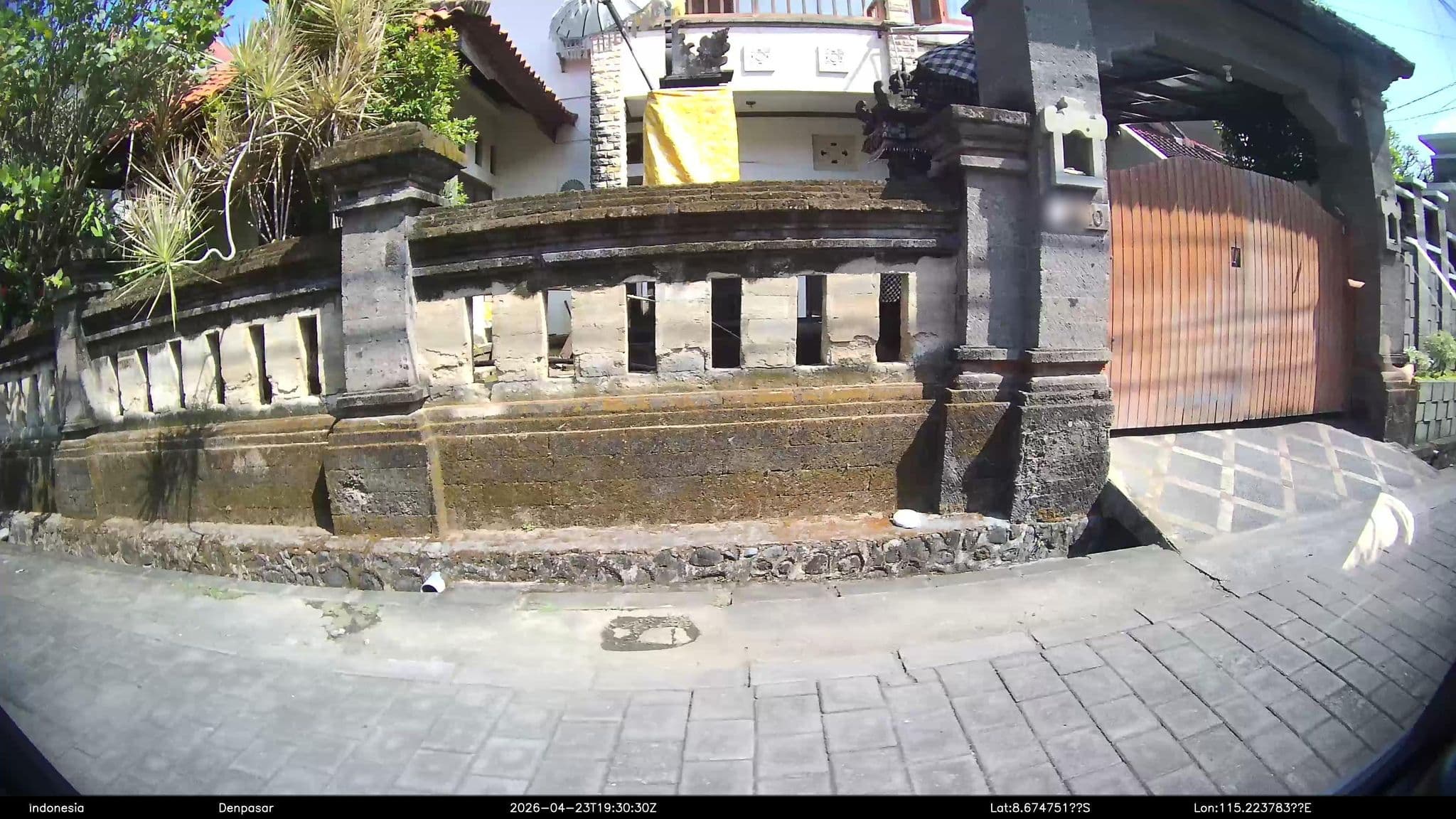 Street view near Hotel Bali Kuwi, Denpasar — © Kaart---LEFT (CC BY-SA · Mapillary)